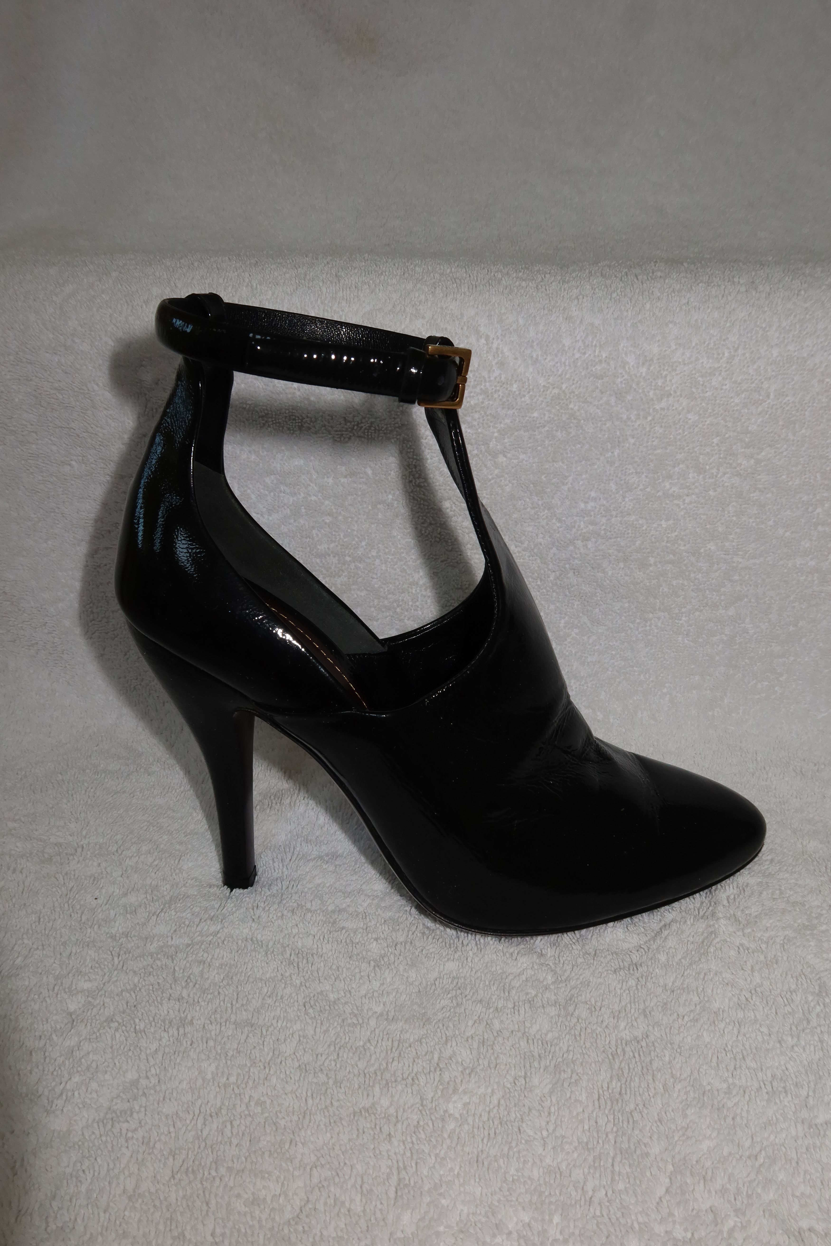 Gucci Gucci T-strap Pumps Size US 6.5 / IT 36.5 - 2 Thumbnail