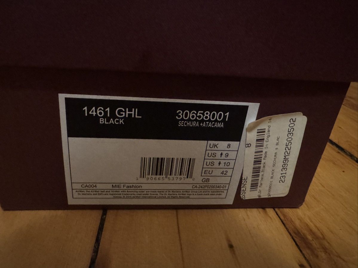 Dr. Martens Dr. Martens Made in England 1461 Size US 9 / EU 42 - 7 Thumbnail