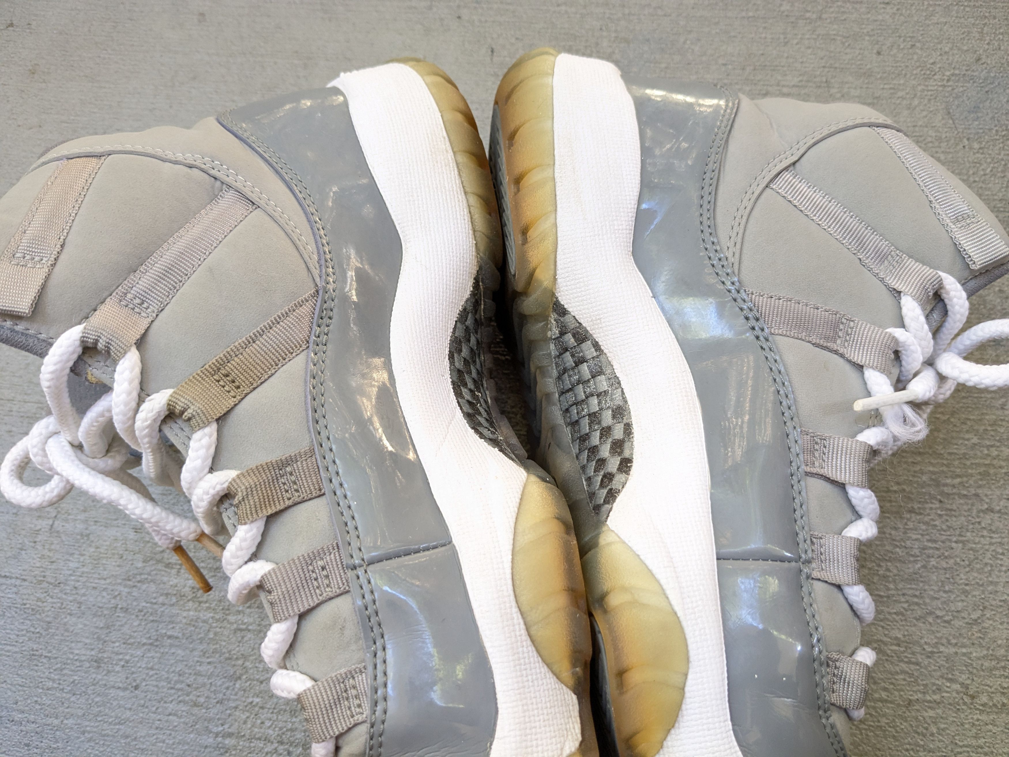 Jordan Brand Nike Air Jordan 11 Retro Cool Gray 2010 Men 7.5 378037-001 Size US 7.5 / EU 40-41 - 10 Thumbnail