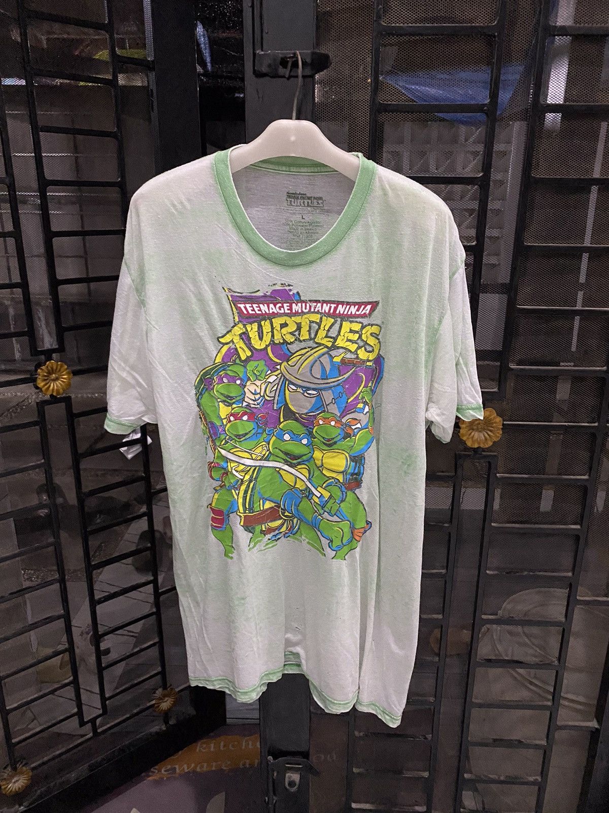 Nickelodeon × Vintage Vintage thrashed teenage mutant ninja turtle tee Size US L / EU 52-54 / 3 - 1 Thumbnail
