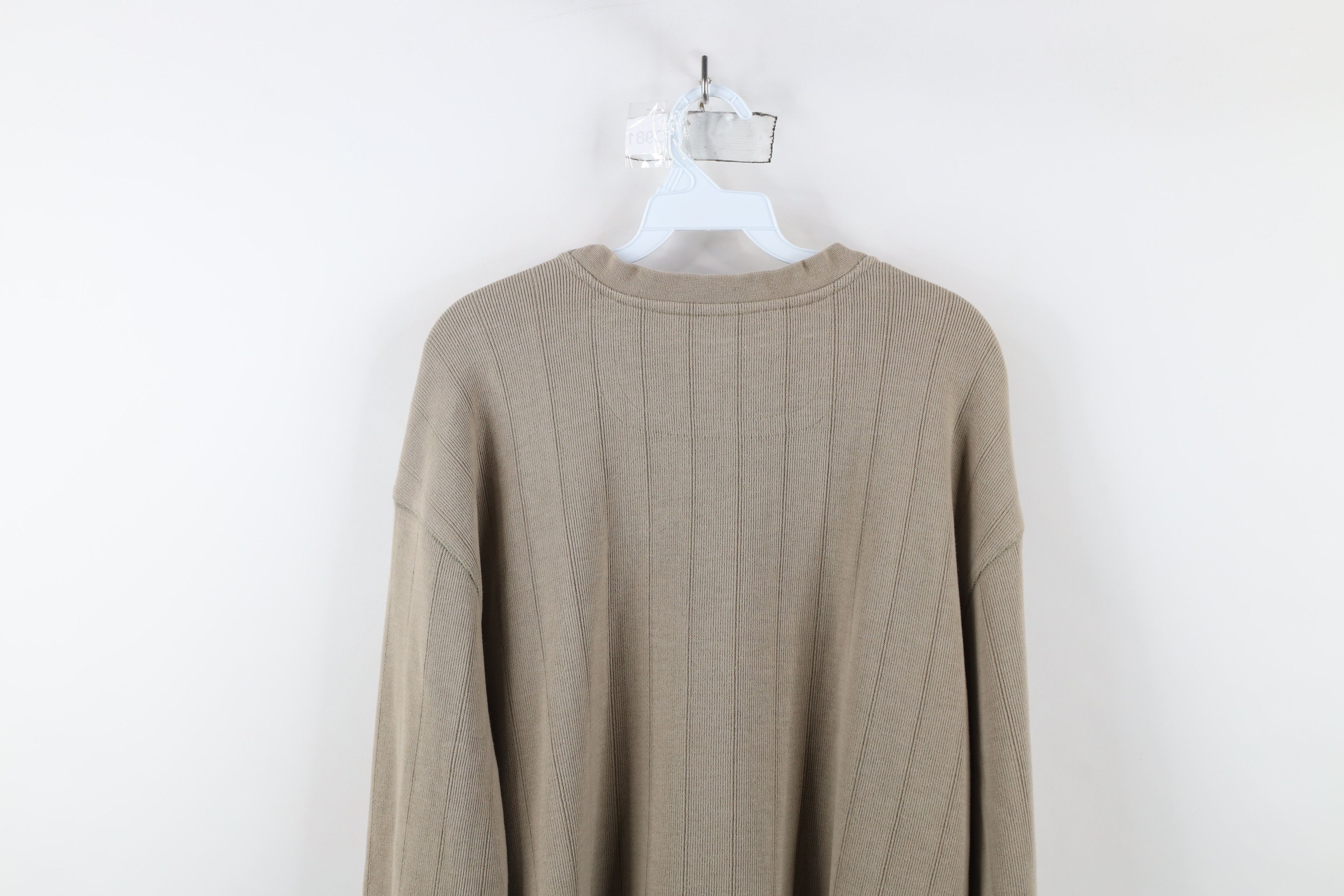 Columbia × Vintage Vintage Columbia Spell Out Ribbed Knit V-Neck Sweater Beige Size US XXL / EU 58 / 5 - 10 Thumbnail