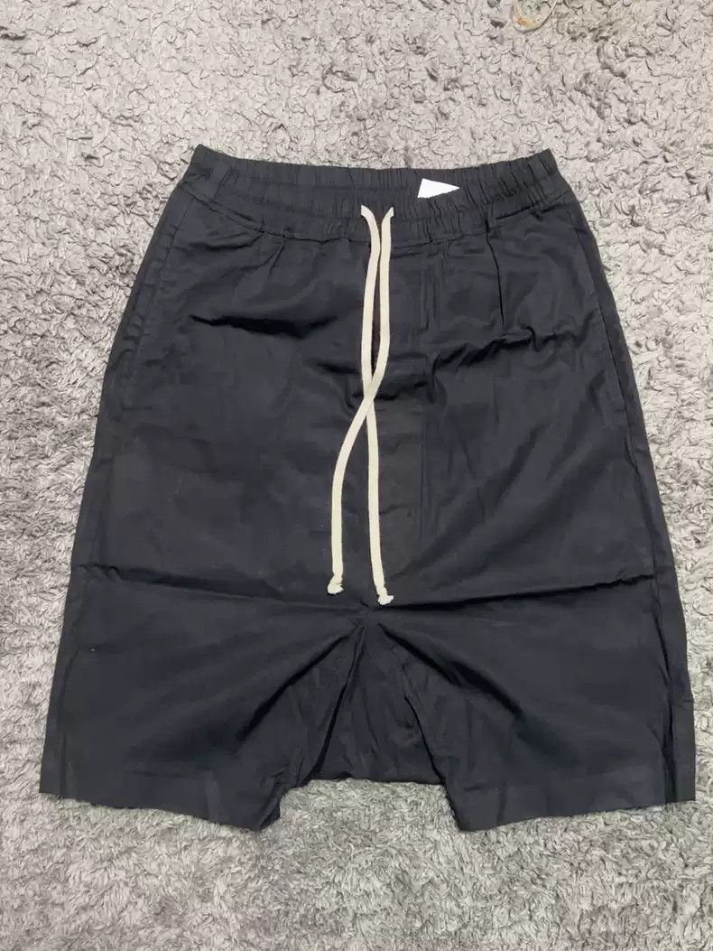 Rick Owens Rick Owens Main line crotch hanging crotch shorts Size US 32 / EU 48 - 1 Thumbnail