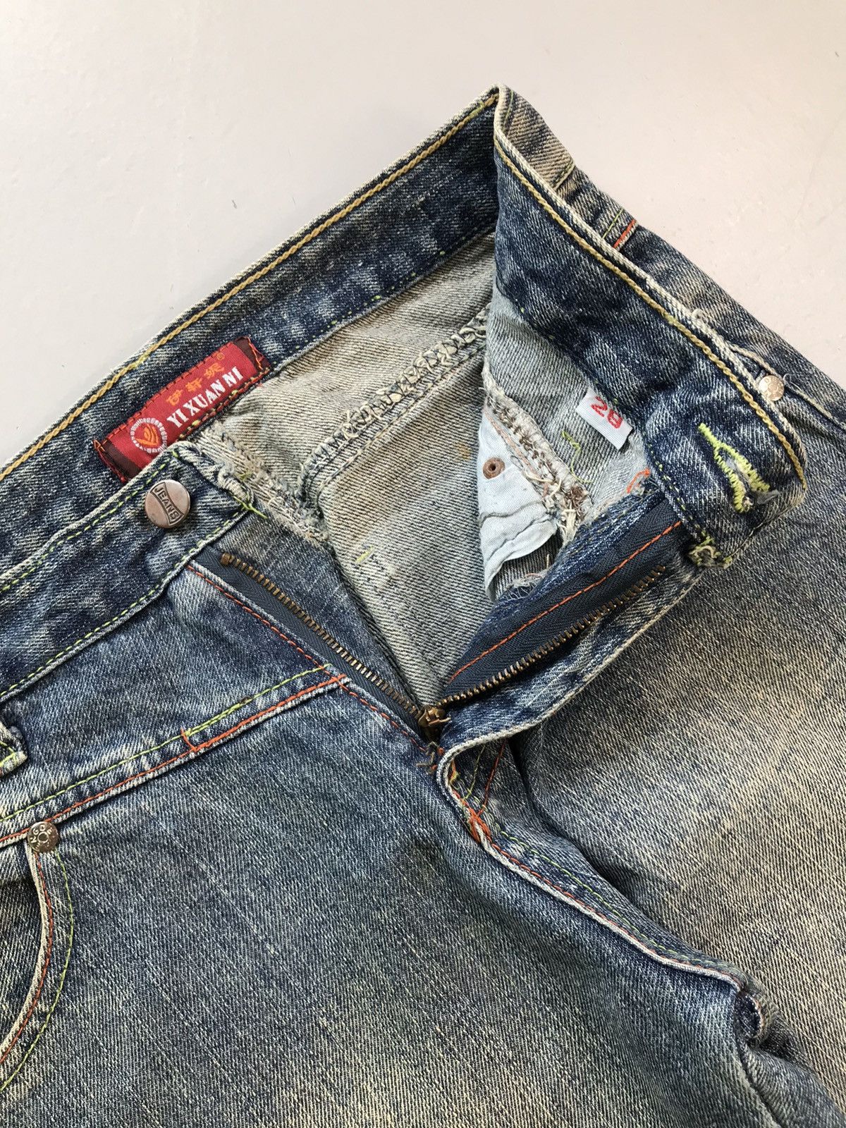 JNCO Vintage Yi xuan ni embroidered denim Size 28" / US 6 / IT 42 - 6 Thumbnail