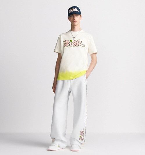 Dior × Kaws o1w1db11025 513J696 Relaxed Fit T-Shirt in White/Yellow Size US S / EU 44-46 / 1 - 4 Thumbnail
