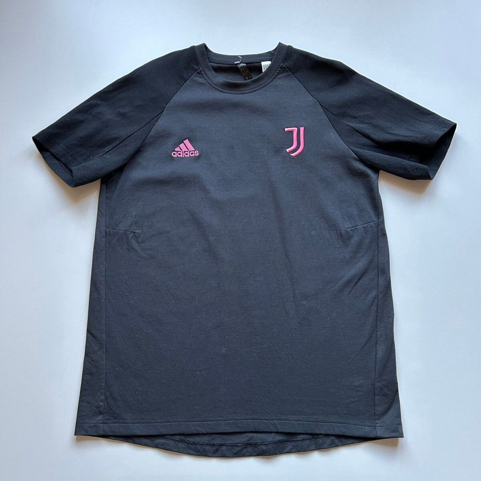 Adidas Y2K Adidas Juventus Soccer Kit T Shirt Large Black/Pink Rare Size US L / EU 52-54 / 3 - 1 Thumbnail