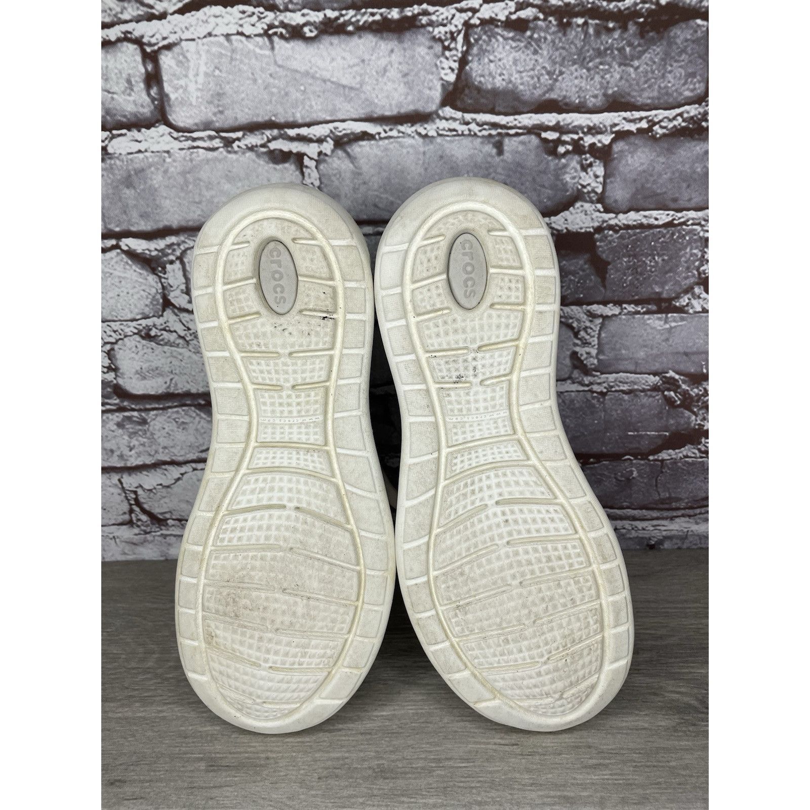 Crocs Crocs LiteRide Pacer Sneakers Shoes Women’s 11 Waterproof Pe Size US 11 / IT 41 - 7 Thumbnail