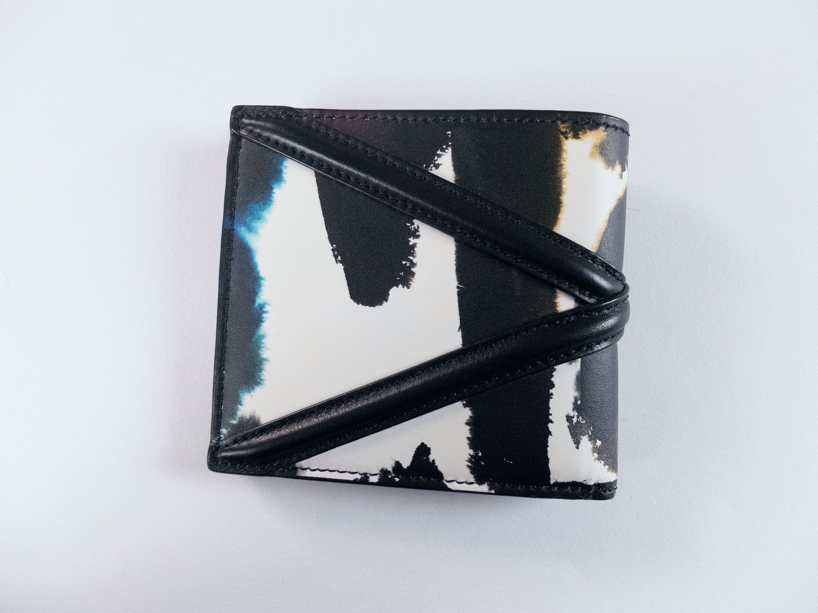 Alexander McQueen ALEXANDER MCQUEEN Harness graffiti logo leather wallet q Size ONE SIZE - 3 Thumbnail