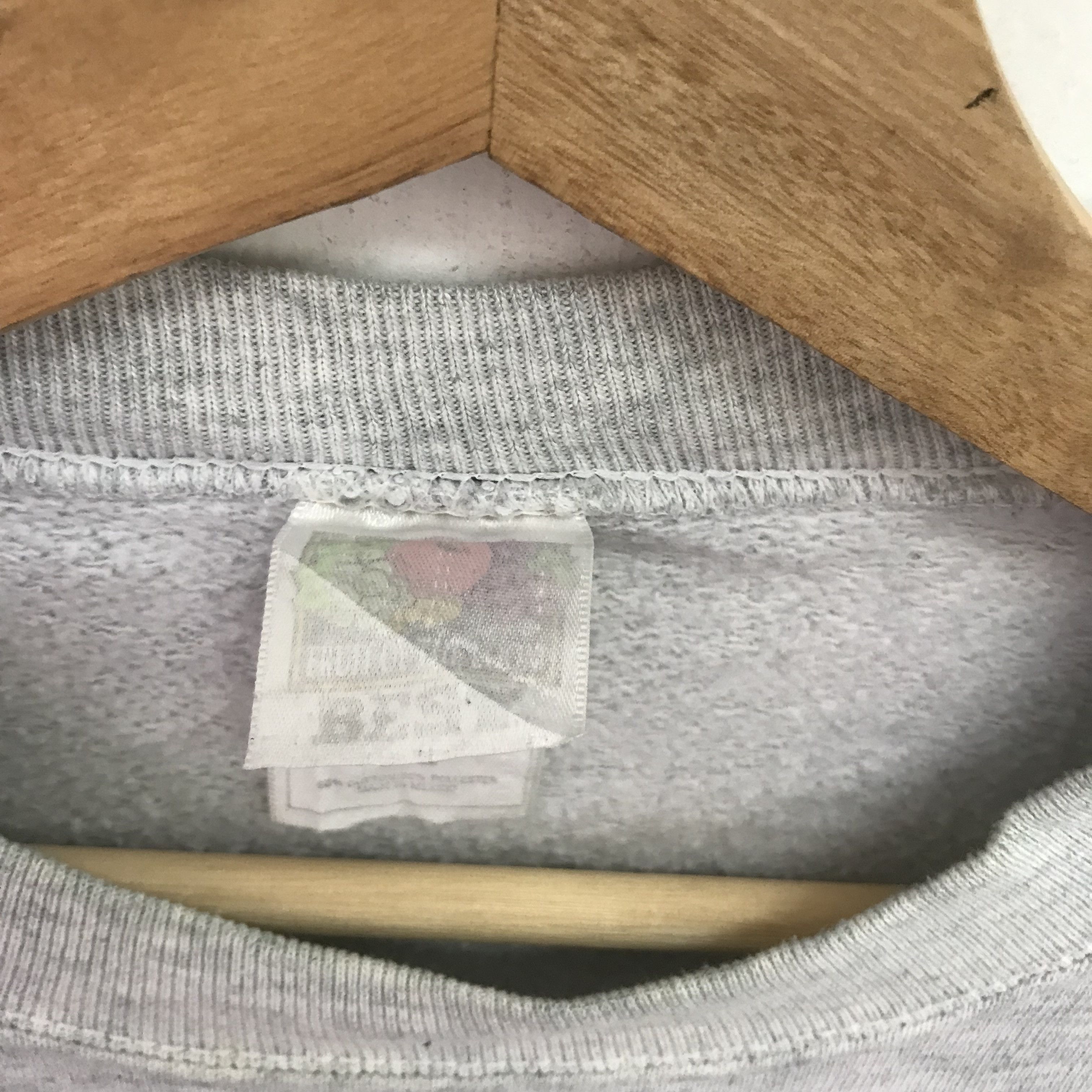 Vintage Vintage 90's Muncie Indiana Gray Sweatshirt - 549 Size US XL / EU 56 / 4 - 8 Thumbnail