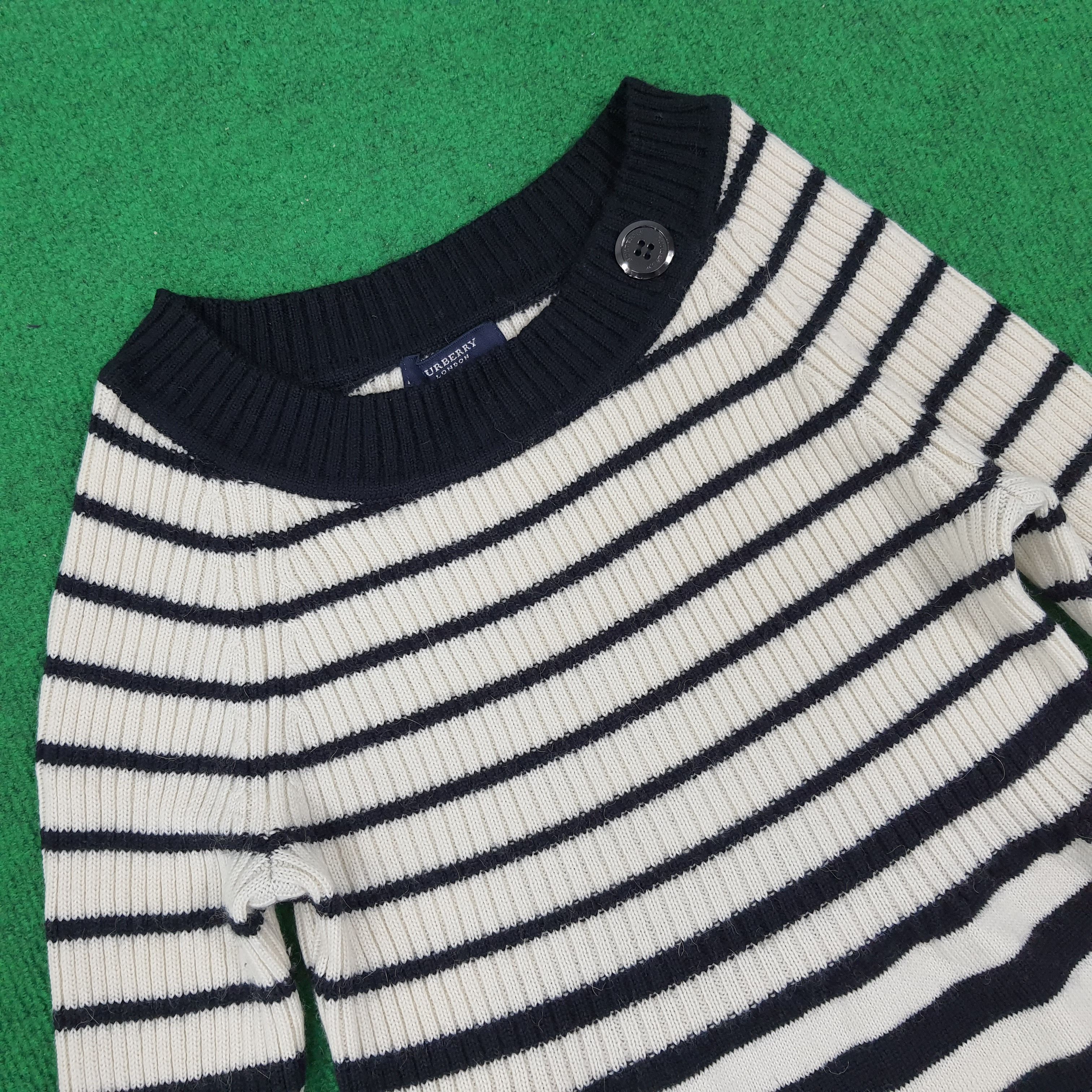 Burberry × Vintage Vintage Burberry Knitted Long Sleeve Winter Style Shirt Size XXS / US 00 / IT 34 - 2 Thumbnail
