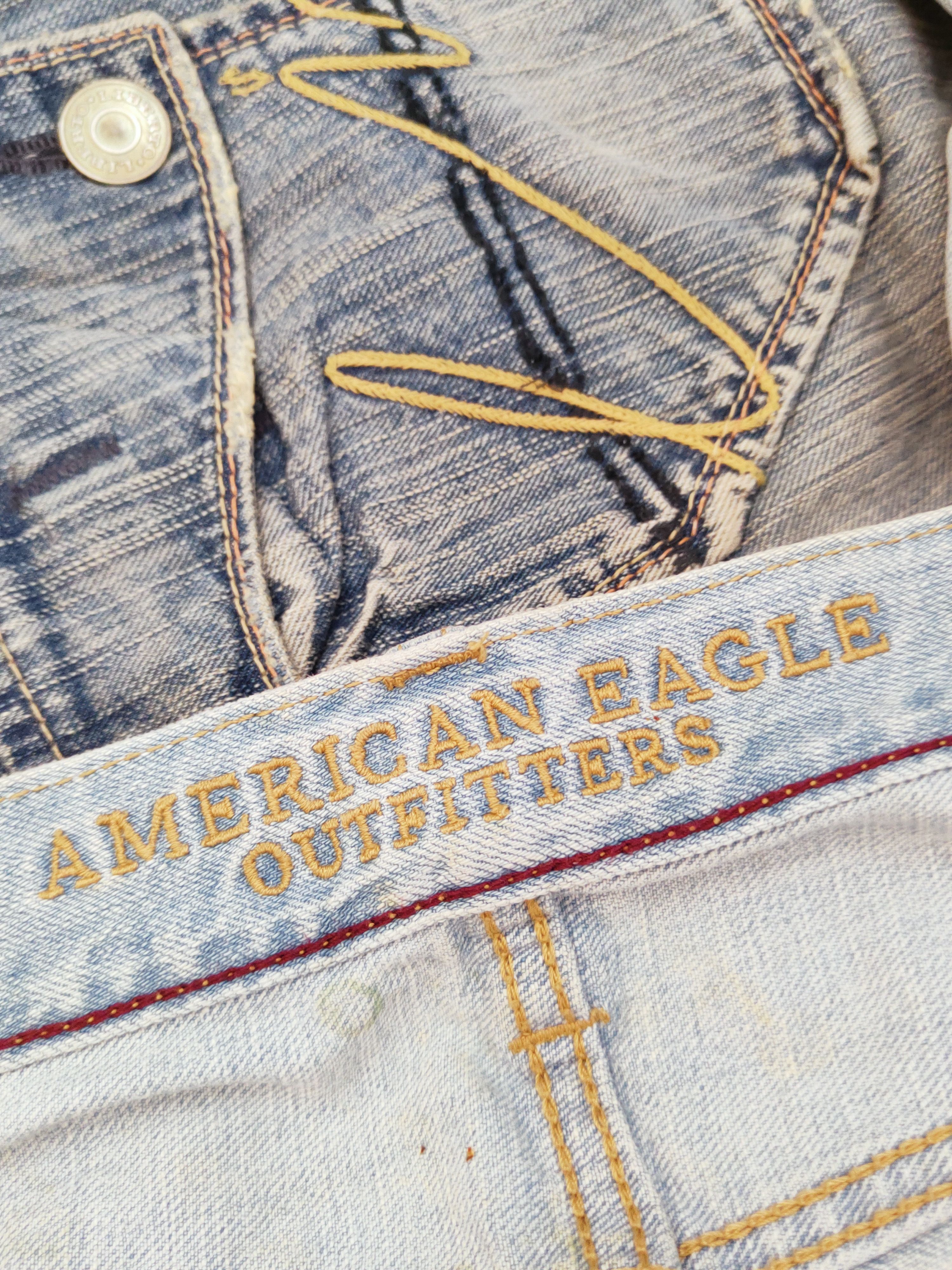 American Eagle Outfitters Vintage Blue Faded Distressed Ripped Jeans #W779 Size US 35 - 16 Thumbnail