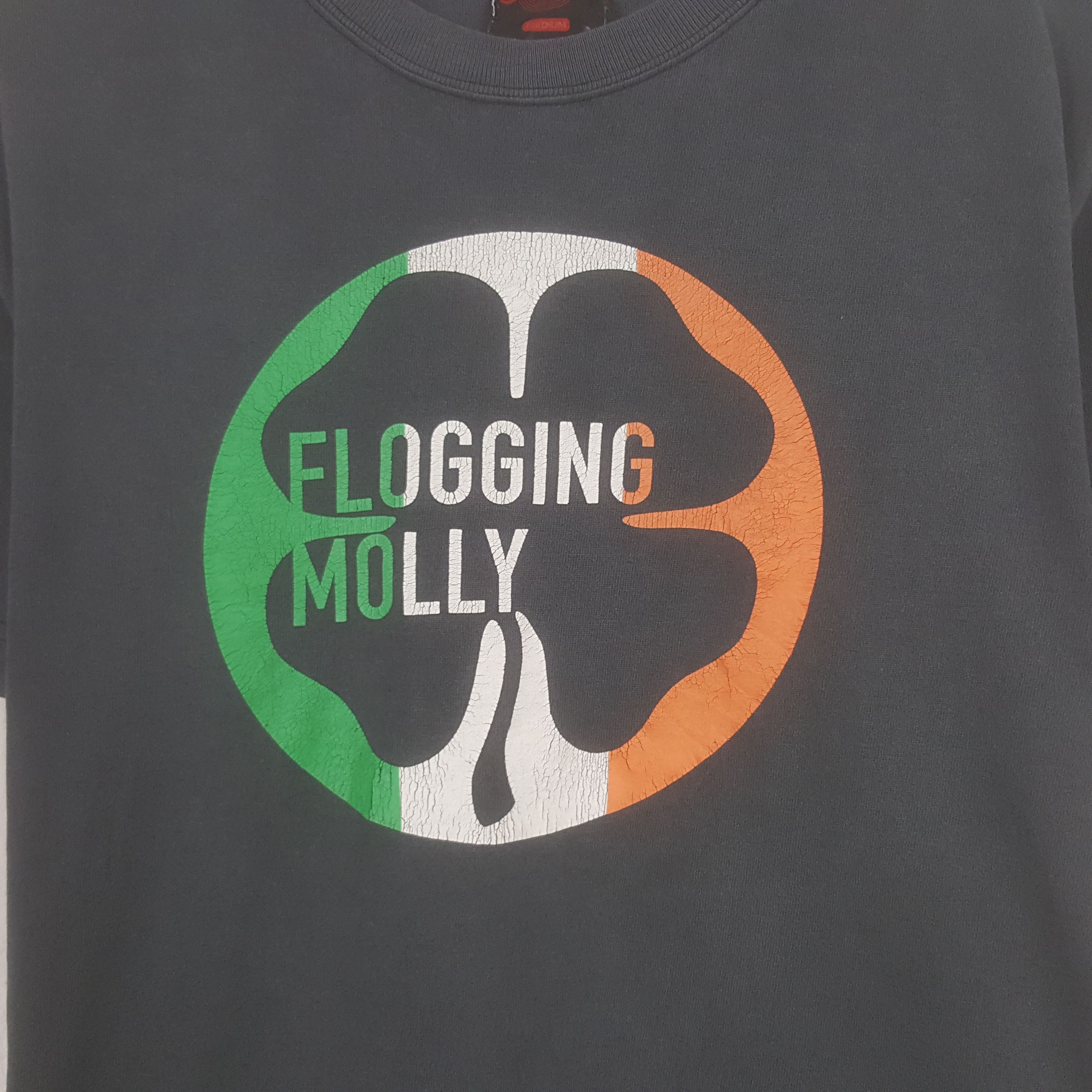 Vintage Vintage Flogging Molly Tshirt Size US M / EU 48-50 / 2 - 2 Thumbnail