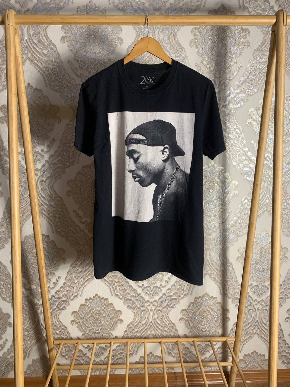 Band Tees VINTAGE 2PAC TUPAC SHAKUR RAP T-SHIRT BIG LOGO RETRO Y2K 90s Size US S / EU 44-46 / 1 - 1 Thumbnail