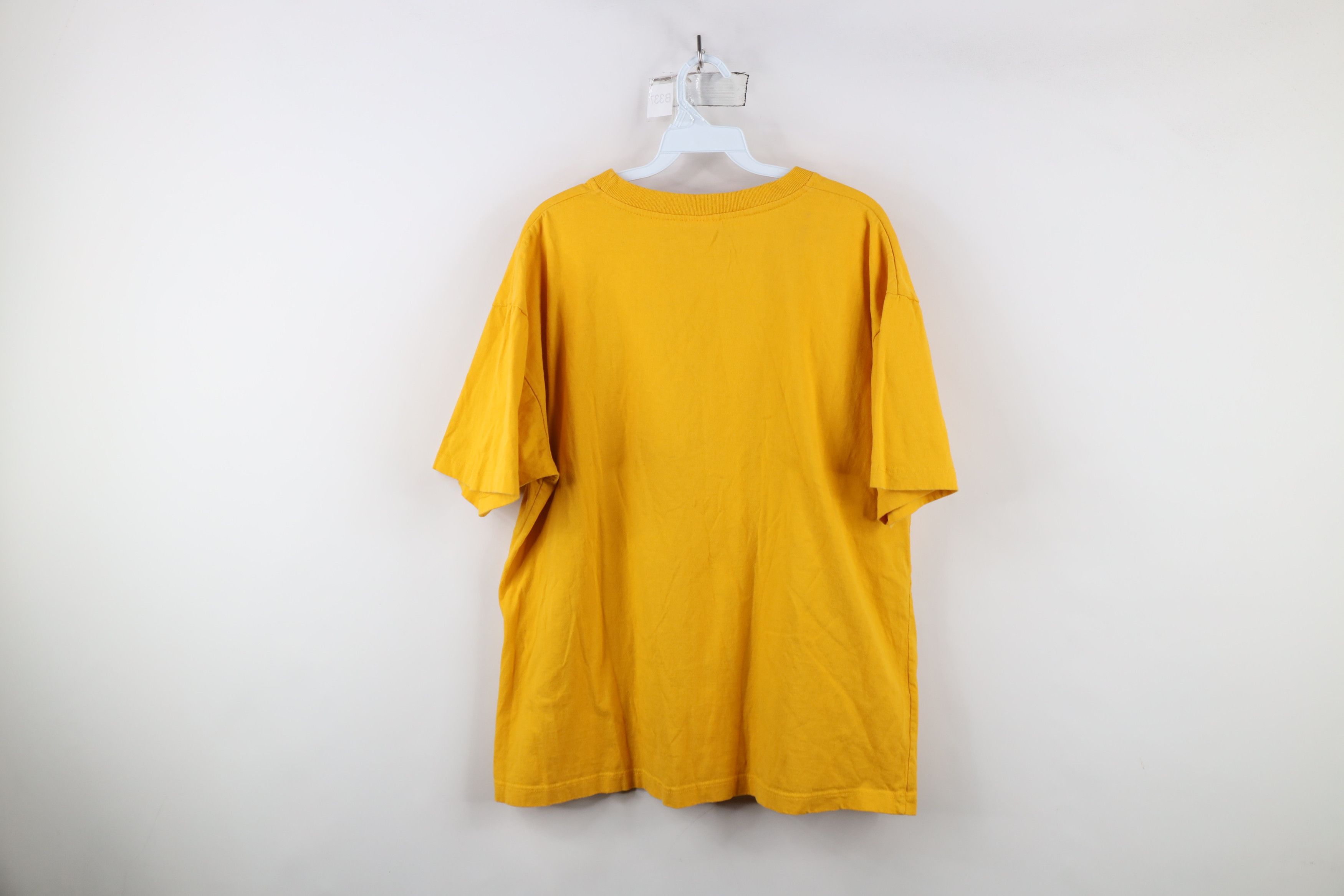 Vintage Vintage 90s Spalding Fire Flames Short Sleeve T-Shirt Yellow Size US L / EU 52-54 / 3 - 10 Thumbnail