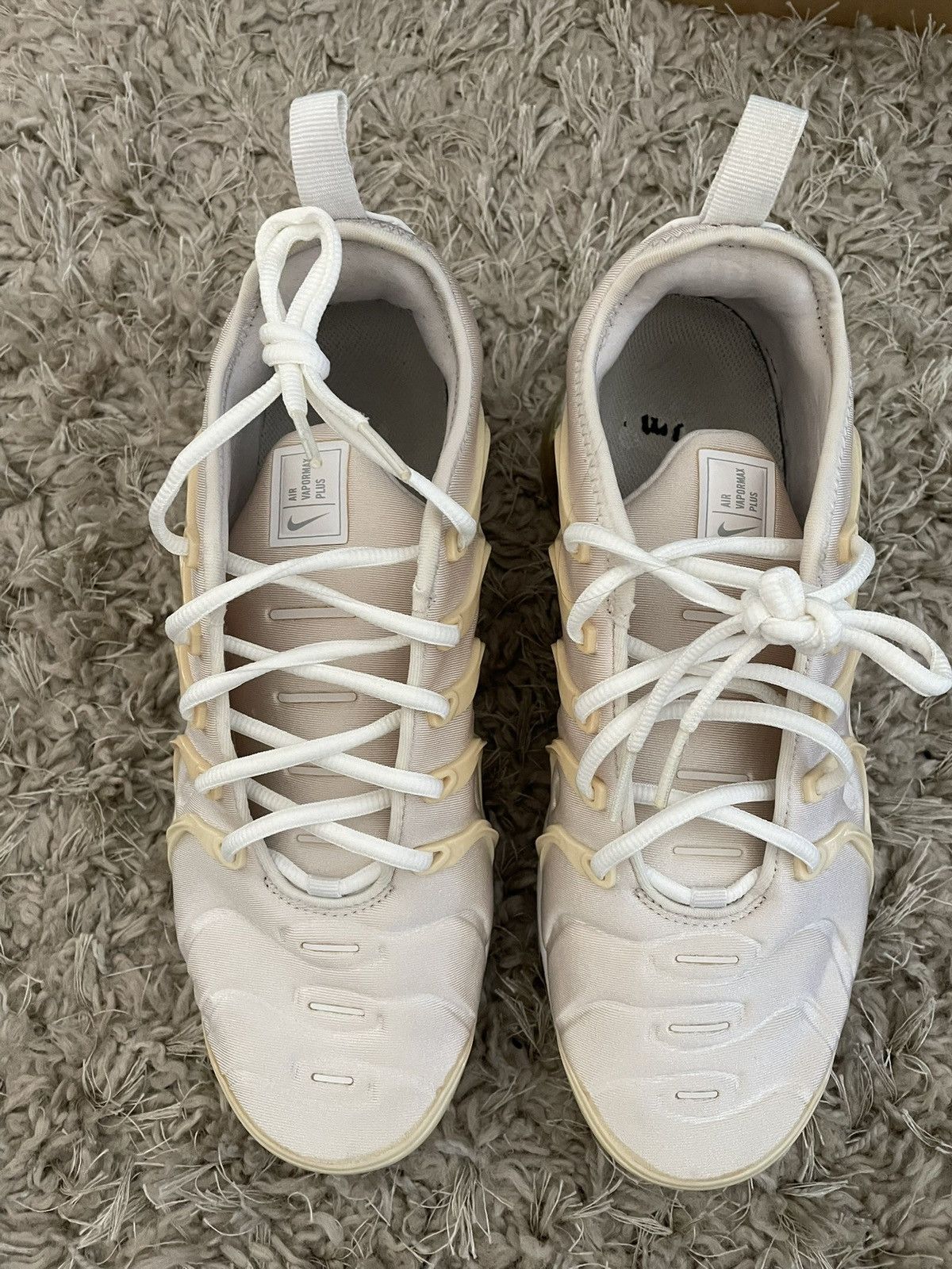 Nike Nike Air Vapormax Triple White Size US 8 / EU 41 - 5 Thumbnail