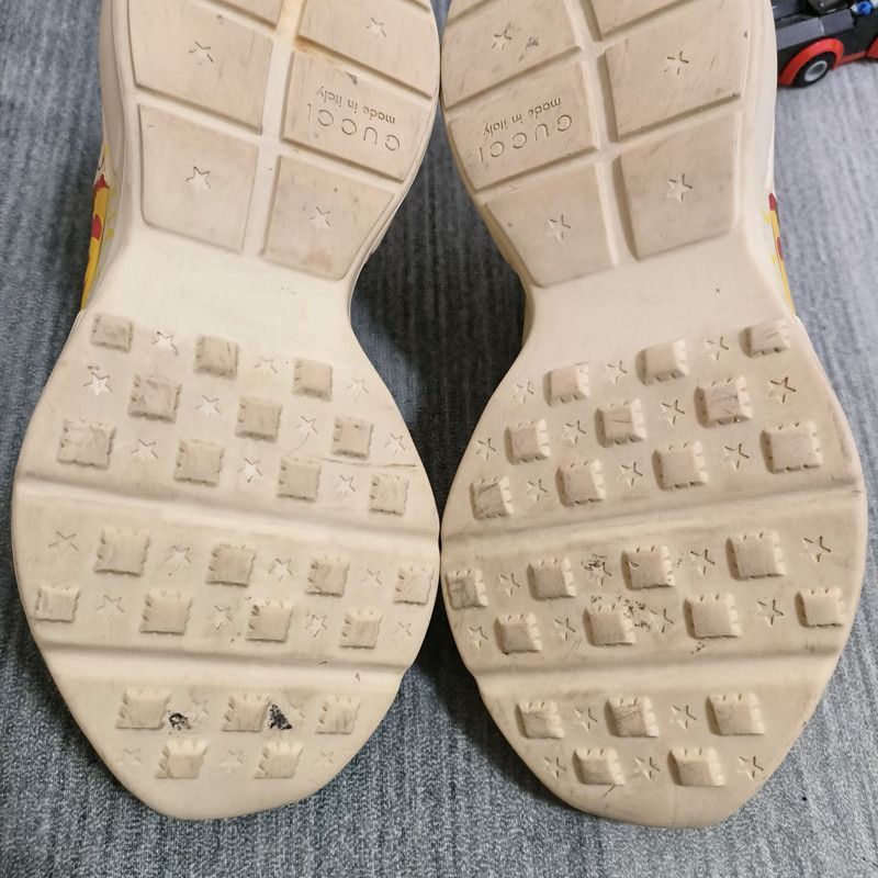 Gucci Gucci Rhyton Logo Classic Low-Top Sneakers - Size US 8 / EU 41 - 2 Thumbnail