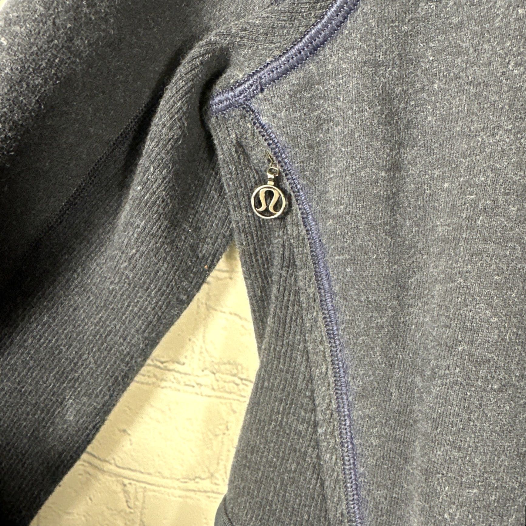 Lululemon Lululemon Women’s Ruffled Up Pullover Shirt Slim Fit Heathered Inkwell 6 Blue Womens Running Gym & Training Pullover Size M / US 6-8 / IT 42-44 - 2 Thumbnail
