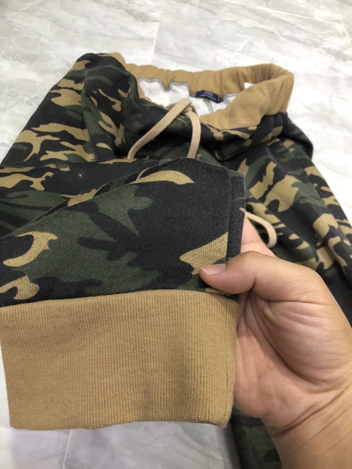 Japanese Brand × URBAN RESEARCH DOORS ITEMS URBAN RESEARCH Camo Knit Joggers — BAPE Vibes Size US 30 / EU 46 - 7 Thumbnail
