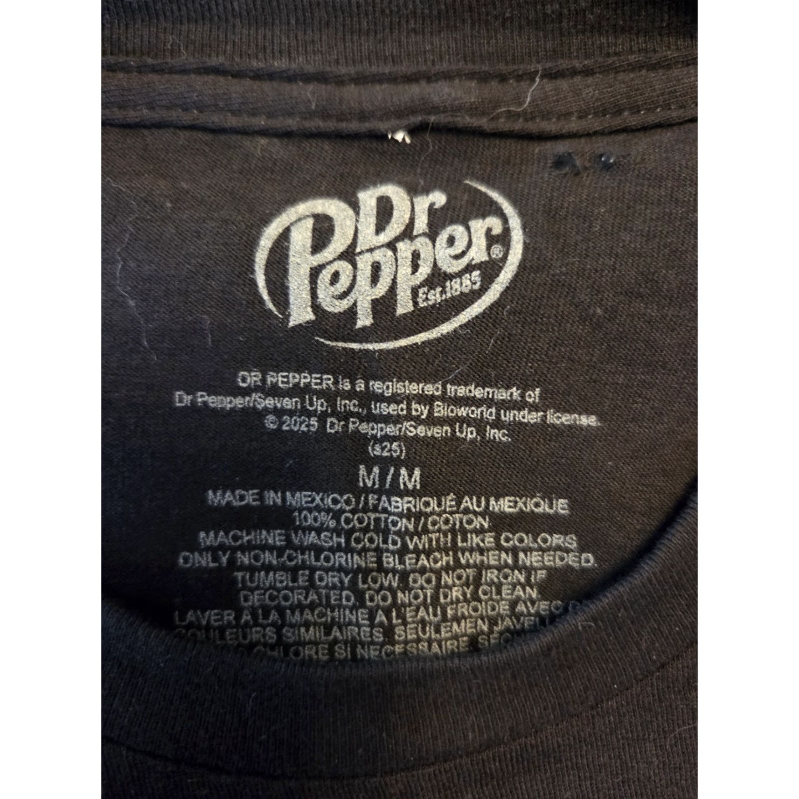 Vintage Dr. Pepper Logo Short Sleeve T-Shirt Adult Medium Black 100% Cotton Crew Neck Logo Graphic Print Men T-Shirt All Seasons Tagless Regular Size Size US L / EU 52-54 / 3 - 2 Thumbnail