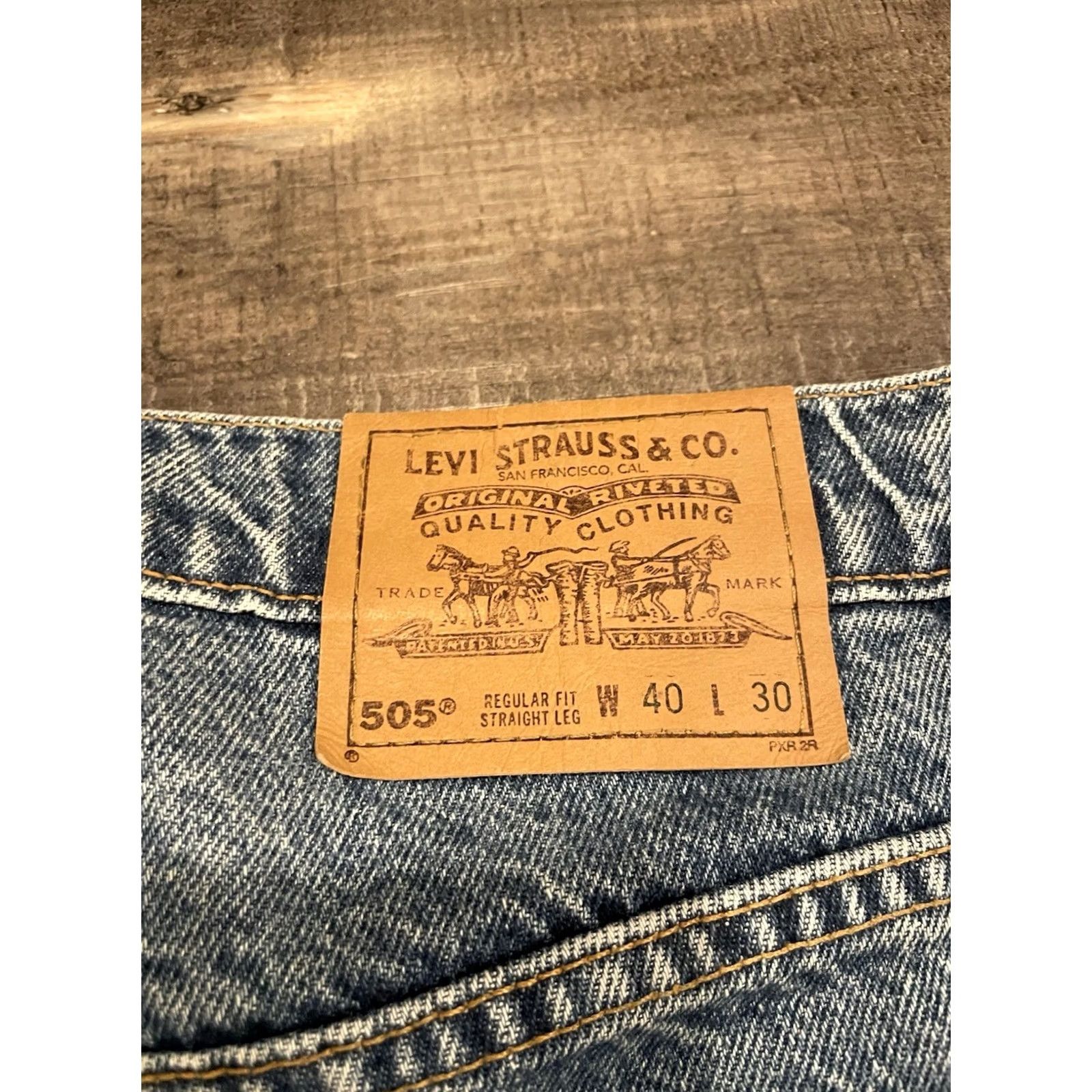 Levi's VINTAGE Levi's 505 Jeans Men 38x27 Regular Straight Orange Tab 90s Denim Cotton Medium Blue Mens Jeans Regular Fit 90s Levi's 500 Series Model Size US 38 / EU 54 - 3 Thumbnail