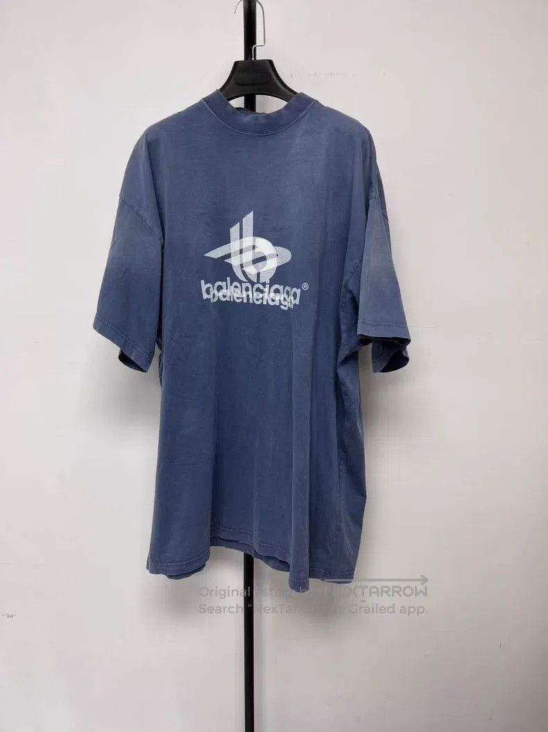 Balenciaga Balenciaga Letter Logo Printed Round Neck Short Sleeve T-S Size US XL / EU 56 / 4 - 1 Thumbnail