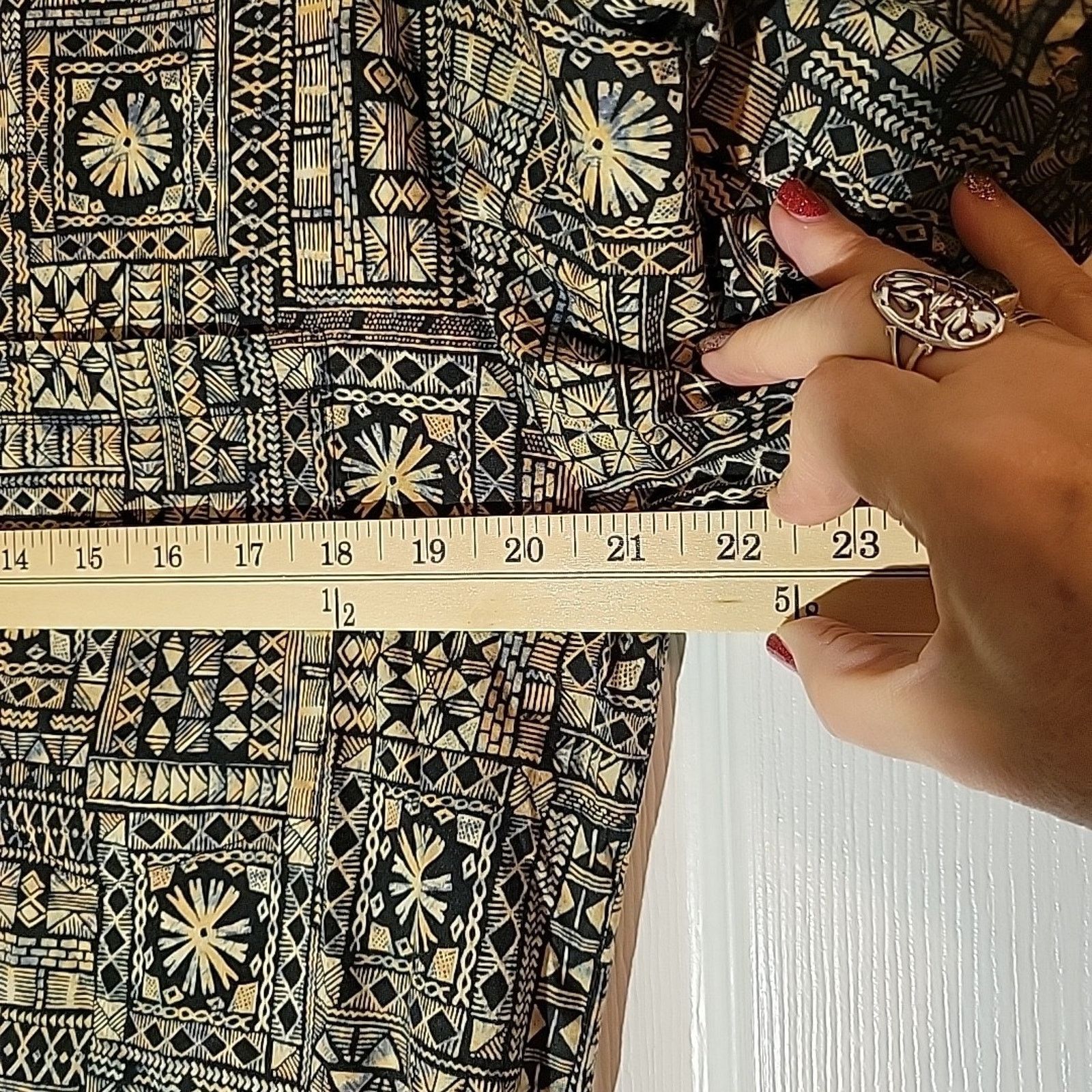 Tori Richard Tori Richard Vintage Hawaiian Print Button Shirt Native MED Size US M / EU 48-50 / 2 - 8 Thumbnail