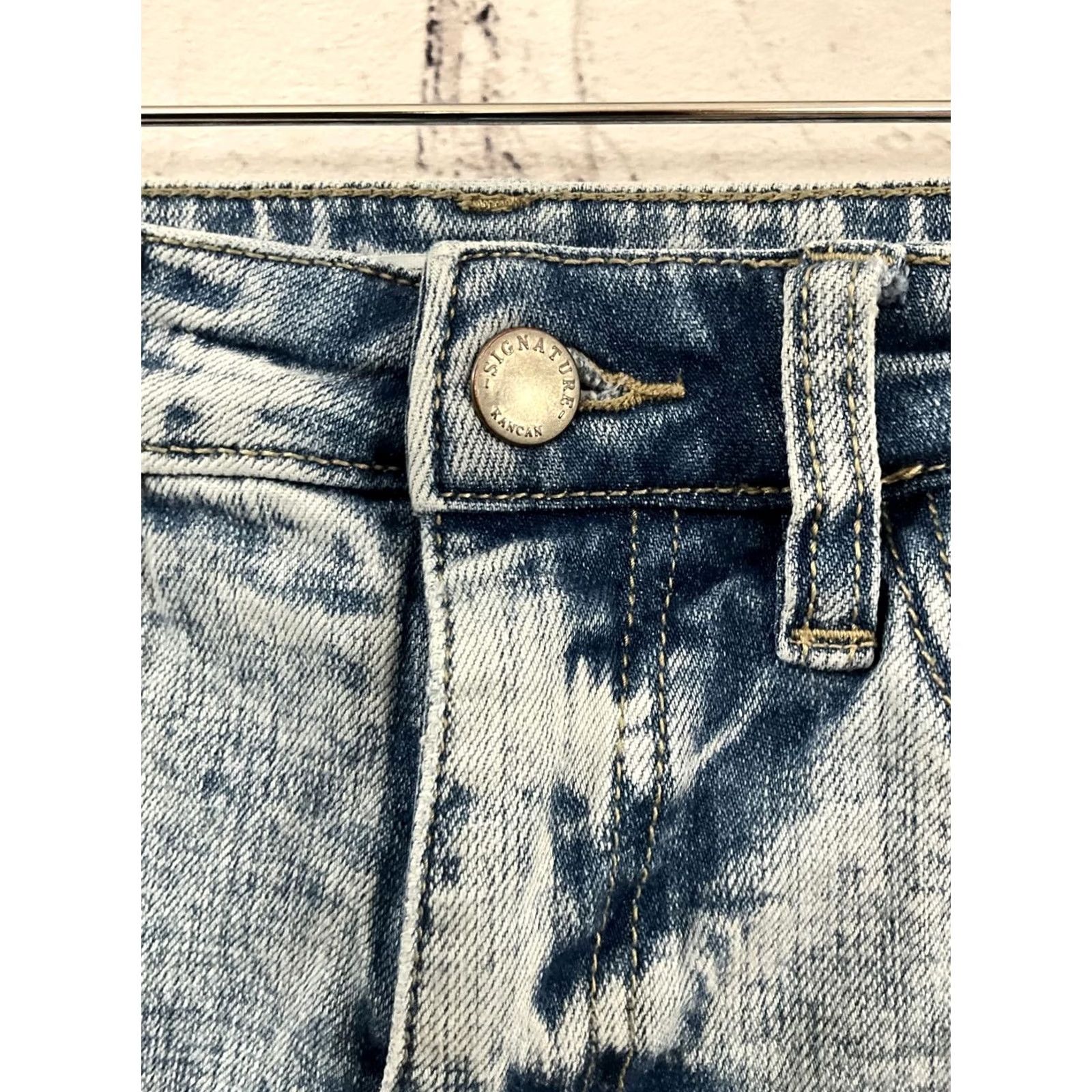 Vintage KanCan Signature Women's Jeans Relaxed Fit Size 23 Blue Denim Button Solid 5-Pocket Vintage No Boys Girls Mens Womens Size 40" / US 18 - 5 Thumbnail