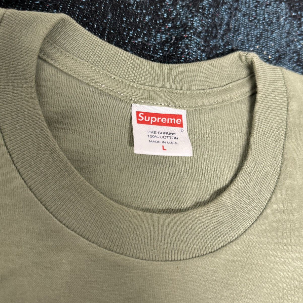 Supreme LIL KIM X SUPREME PHOTO TEE LIGHT OLIVE Size US L / EU 52-54 / 3 - 3 Thumbnail