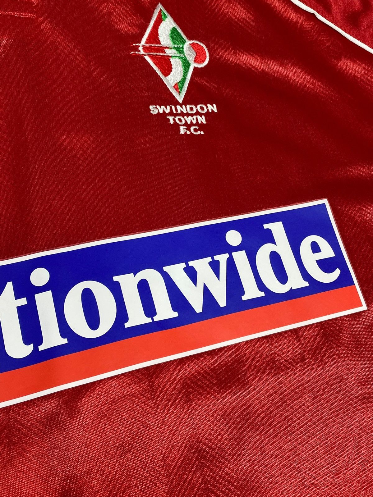Vintage Vintage Swindon Town 2000-02 Home Football Shirt Rare Size US XL / EU 56 / 4 - 7 Thumbnail