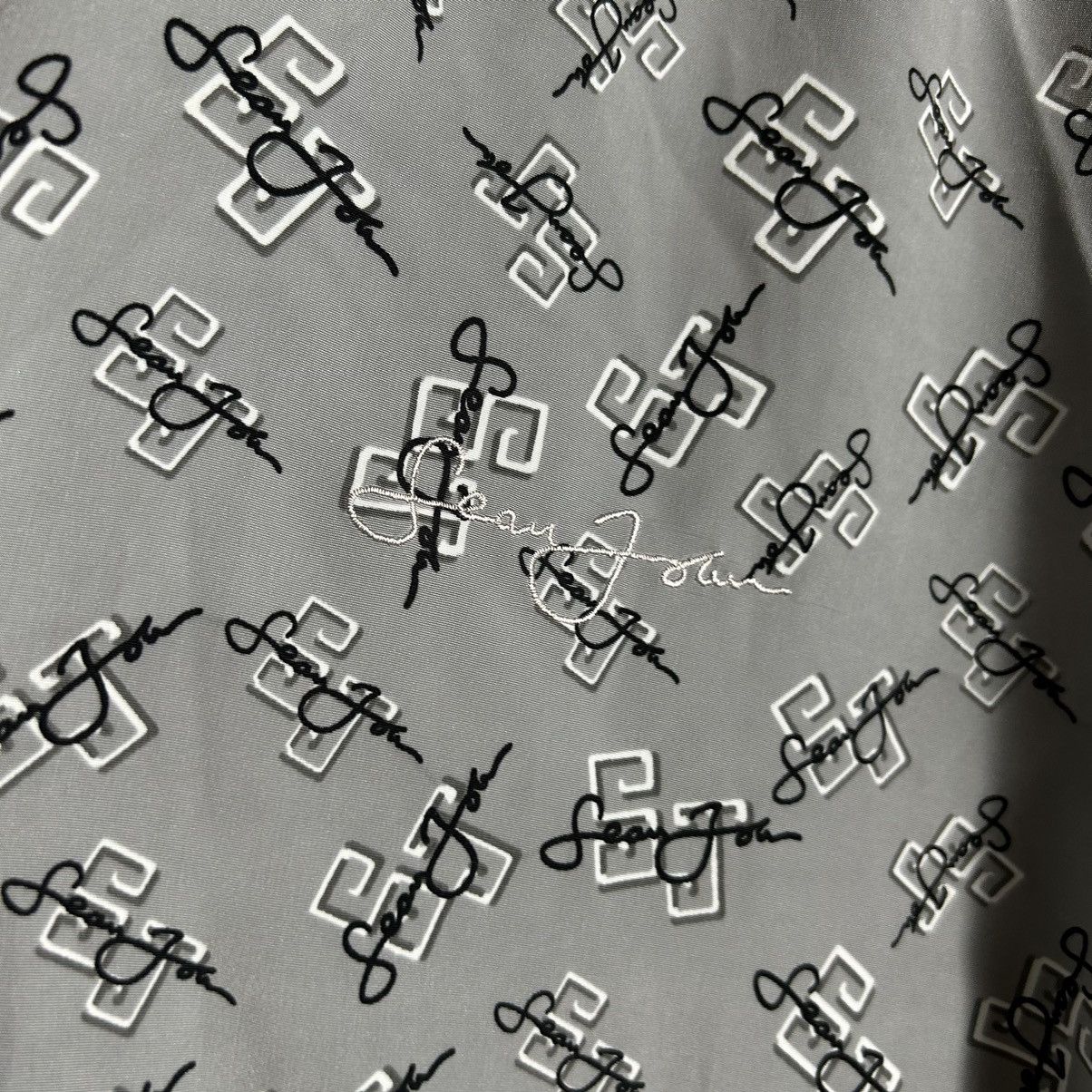 Sean John Vintage Sean John Monogram Shirt Size US XXL / EU 58 / 5 - 5 Thumbnail