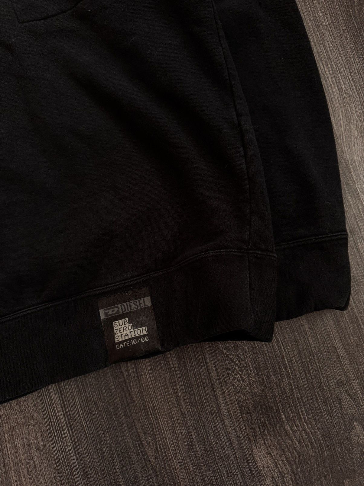Diesel 90s Vintage Diesel Black Hoodie Size US XL / EU 56 / 4 - 2 Thumbnail