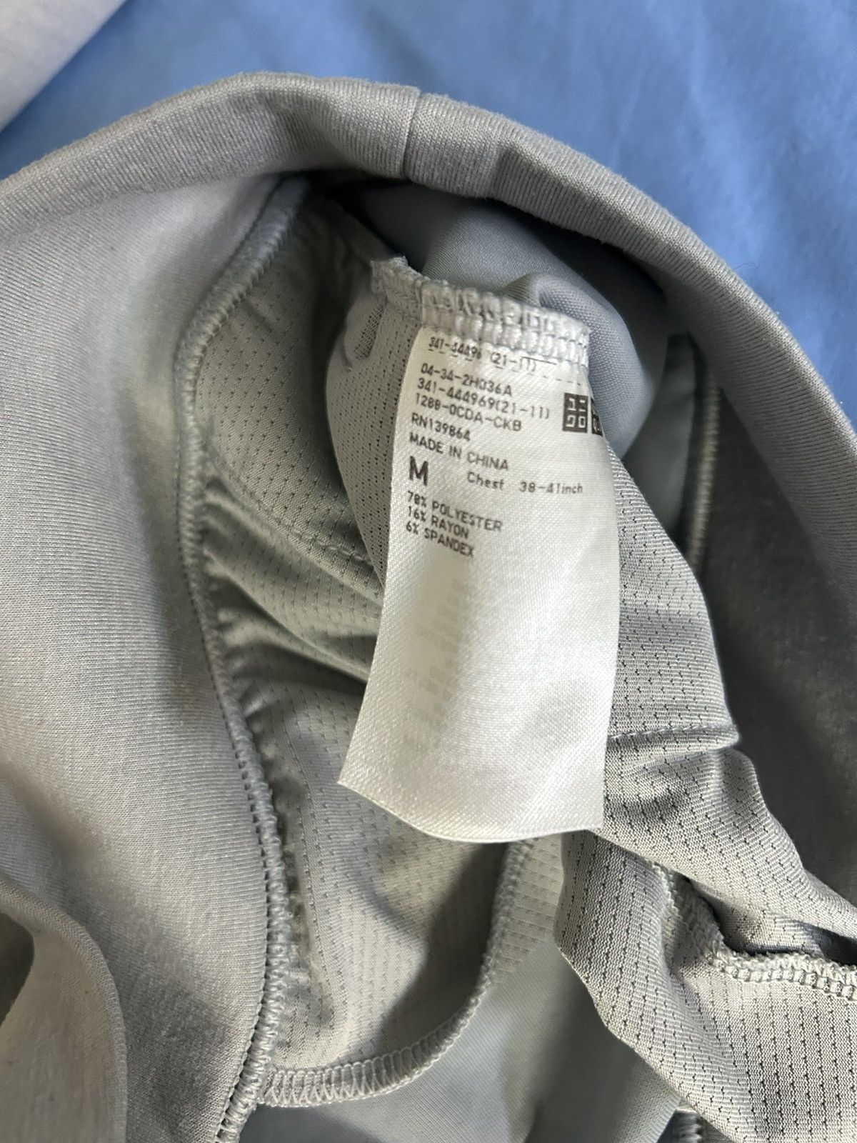 Uniqlo uniqlo gray hoodie Size US M / EU 48-50 / 2 - 4 Thumbnail
