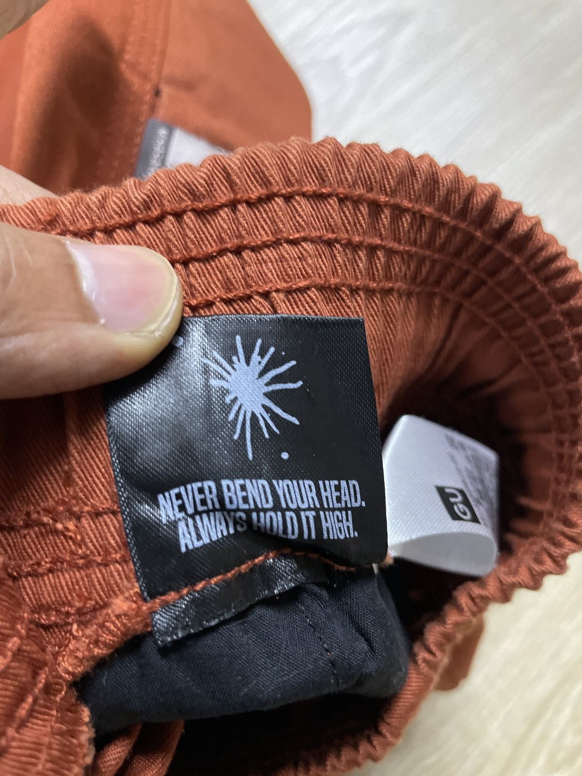GU × Japanese Brand × Maison MIHARA YASUHIRO MIHARAYASUHIRO X GU CASUAL PANTS Size US 30 / EU 46 - 11 Thumbnail