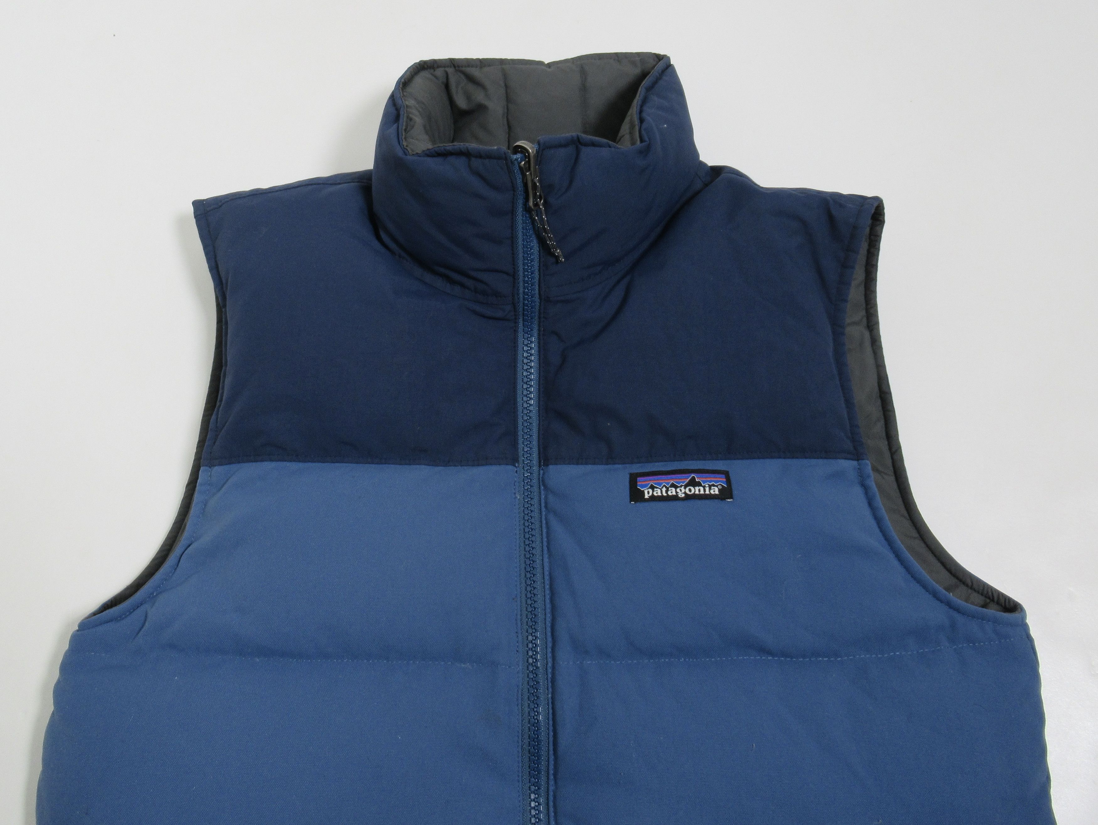 Patagonia Patagonia Reversible Bivy Down Vest Glass Blue 27587FA16 Size US S / EU 44-46 / 1 - 2 Thumbnail