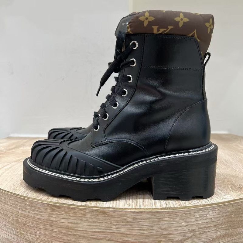 Louis Vuitton Louis Vuitton Black Beaubourg Ankle Boots for Women 0079 Size US 6 / IT 36 - 1 Thumbnail