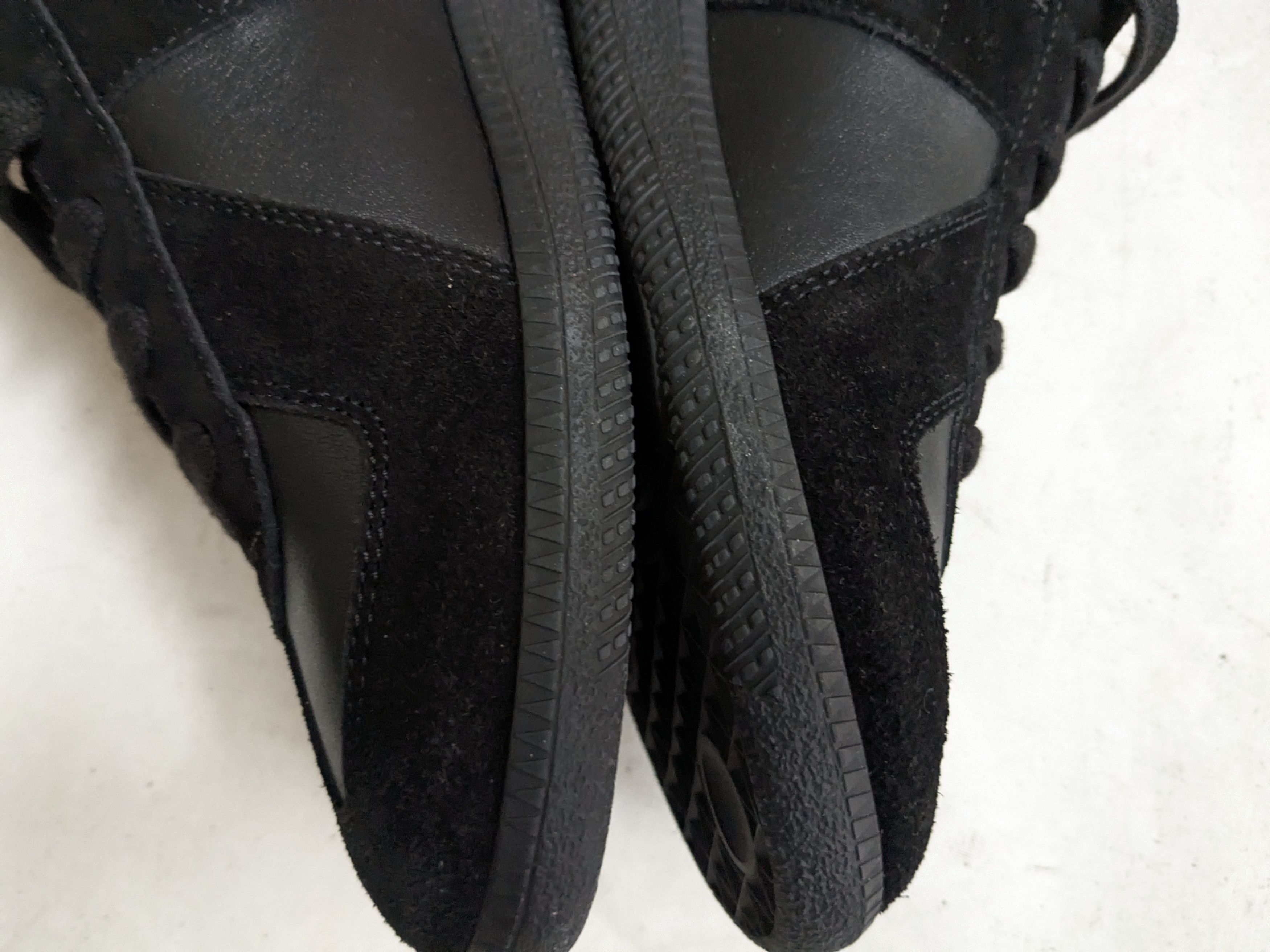 Maison Margiela Maison Margiela GAT Replica Black 8 41 Low Tops Size US 8 / EU 41 - 10 Thumbnail