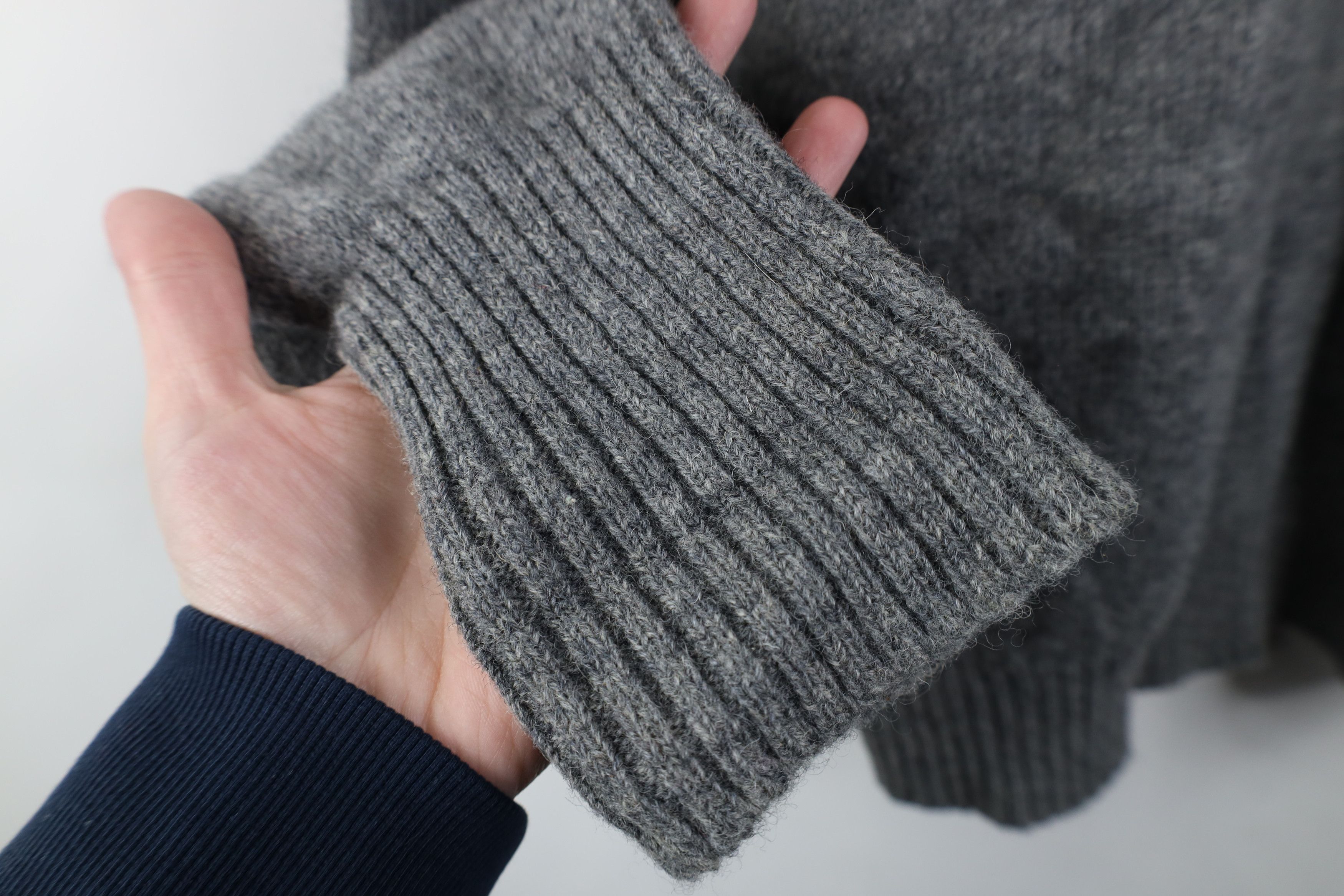 Vintage Vintage 70s Streetwear Wool Knit V-Neck Sweater Gray Size US XL / EU 56 / 4 - 7 Thumbnail