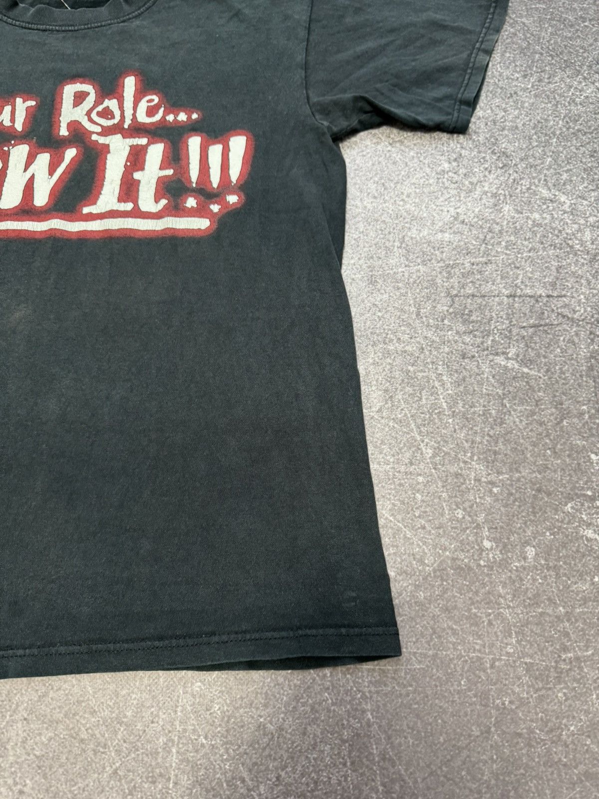 Vintage Vintage 2000 The Rock Dwayne Johnson T-Shirt Wwe WWF Size US M / EU 48-50 / 2 - 8 Thumbnail
