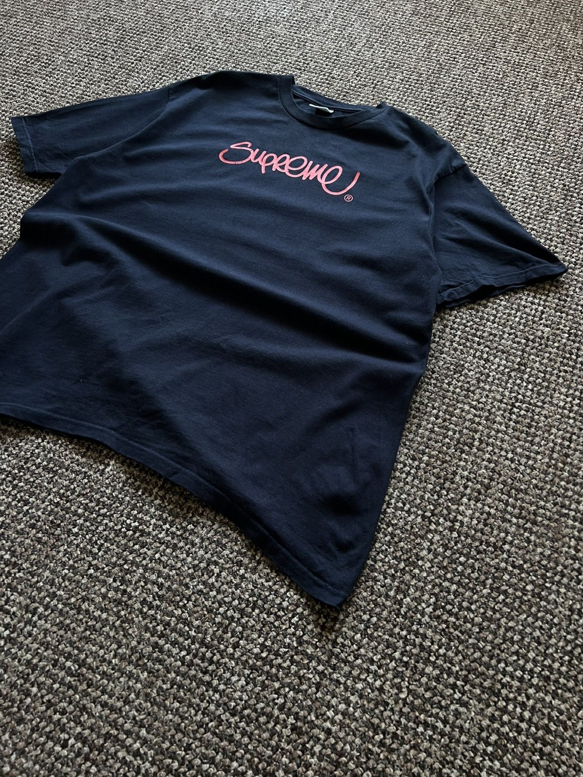 Supreme Supreme Handstyle Tee SS22 Big Logo Hype Size US XL / EU 56 / 4 - 3 Thumbnail