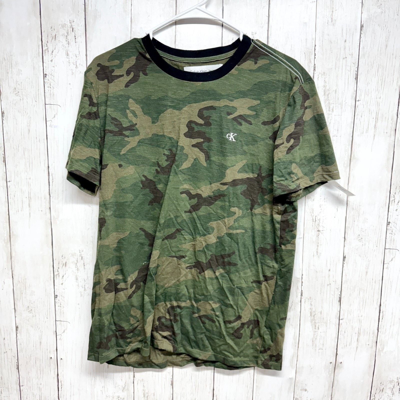 Calvin Klein Calvin Klein Jeans Sz Small Camo Crewneck Short Sleeve Shirt Size S / US 4 / IT 40 - 1 Thumbnail