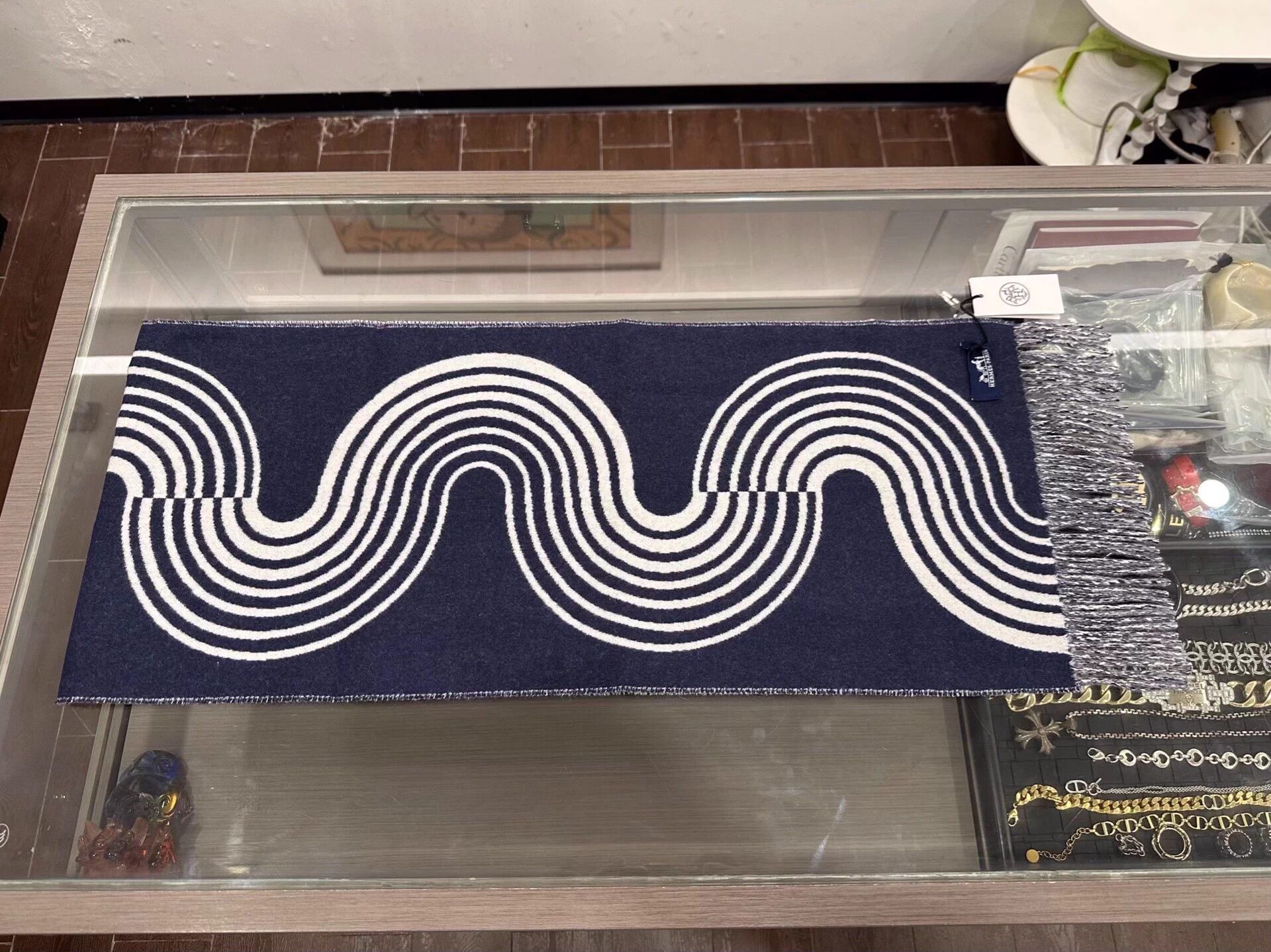 Hermes Hermes Navy & White Wavy Logo Cashmere Scarf Size ONE SIZE - 5 Thumbnail