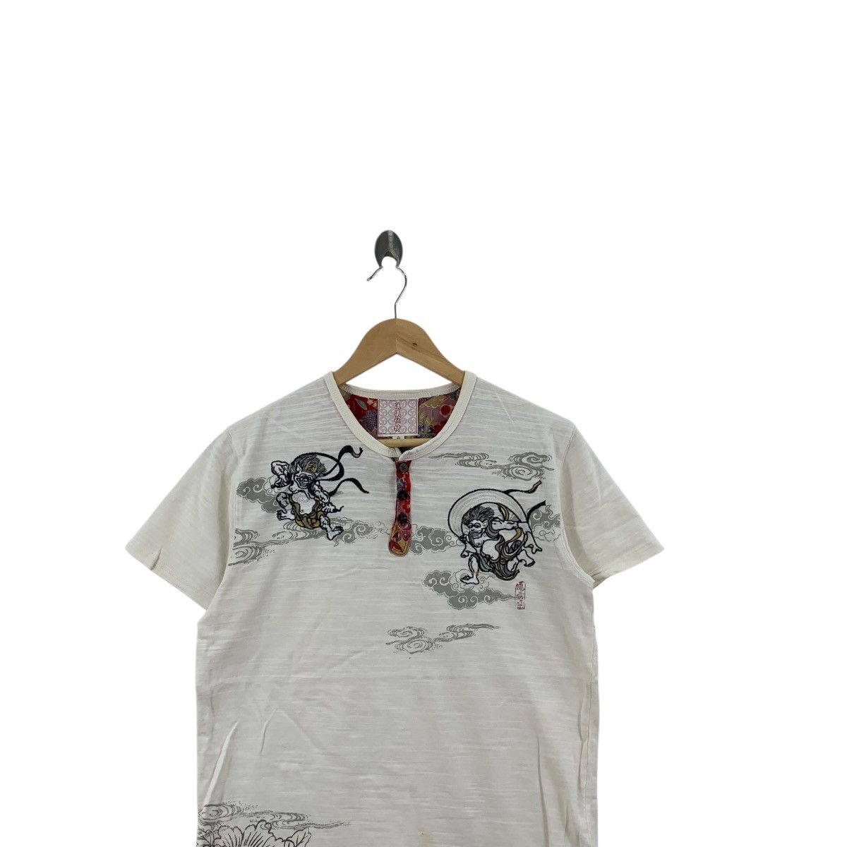 Vintage Vintage KAMAKURI FUJIN RAIJIN Japan Tradition Dragon Tee Size S / US 4 / IT 40 - 2 Thumbnail
