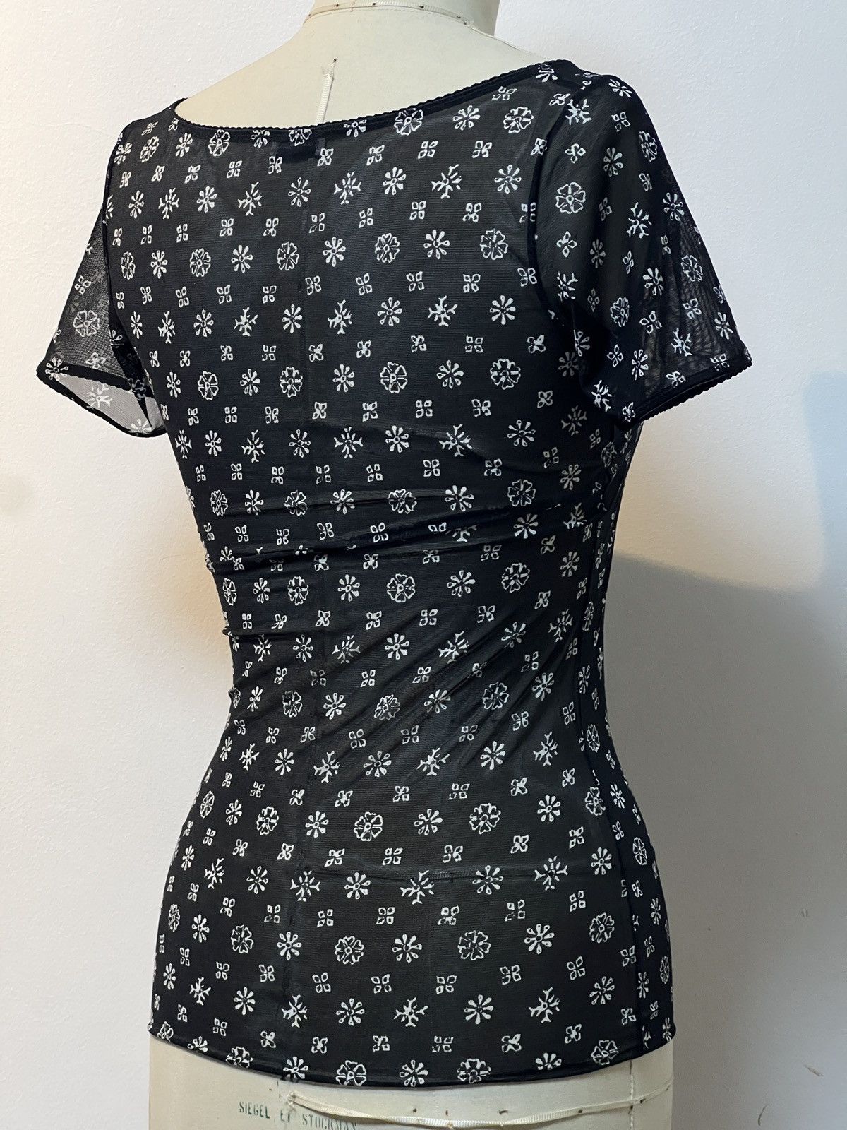 Dolce & Gabbana Dolce & Gabbana stretch net top Size S / US 4 / IT 40 - 5 Thumbnail