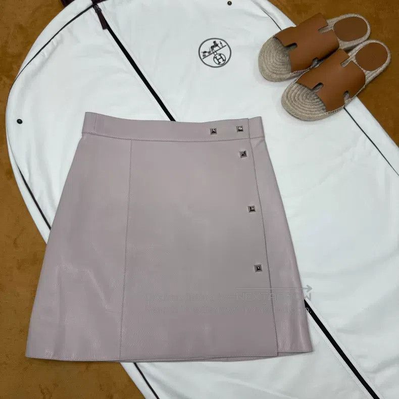 Hermes Hermes Beige Stud Sheepskin Skirt Size 24" / US 00 / IT 34 - 1 Thumbnail