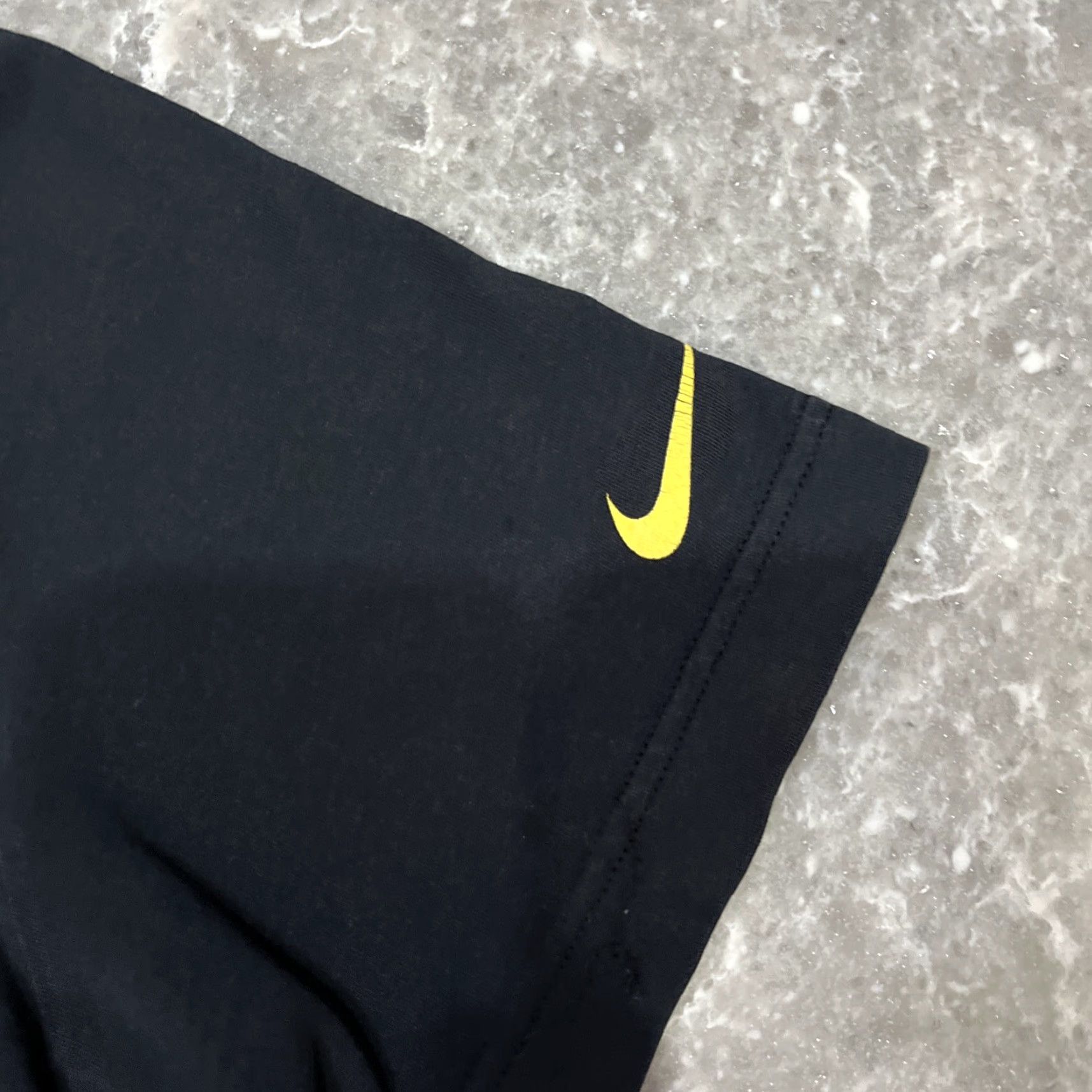 Nike VINTAGE Nike Mamba Shirt Men Medium Black Kobe Bryant 24 Black Mamba Shirt 90s Fans Mens Size US M / EU 48-50 / 2 - 4 Thumbnail