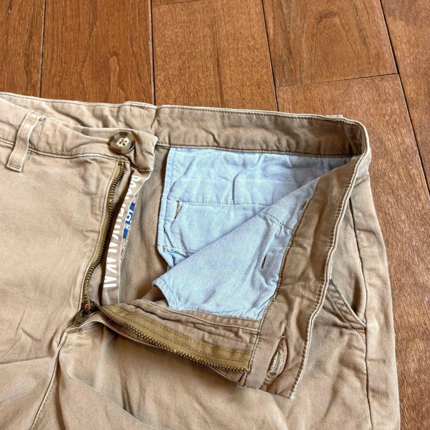 Chubbies Chubbies Khakinators Shorts Beige 5.5" Stretch Sz 30 Men Size US 30 / EU 46 - 4 Thumbnail