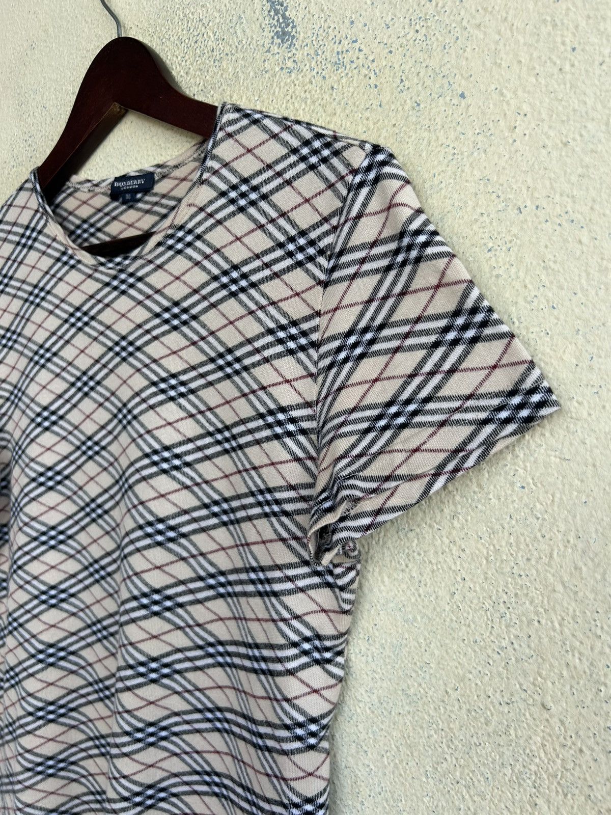 Burberry Burberry London Nova Check Tshirt Size XS / US 0-2 / IT 36-38 - 3 Thumbnail