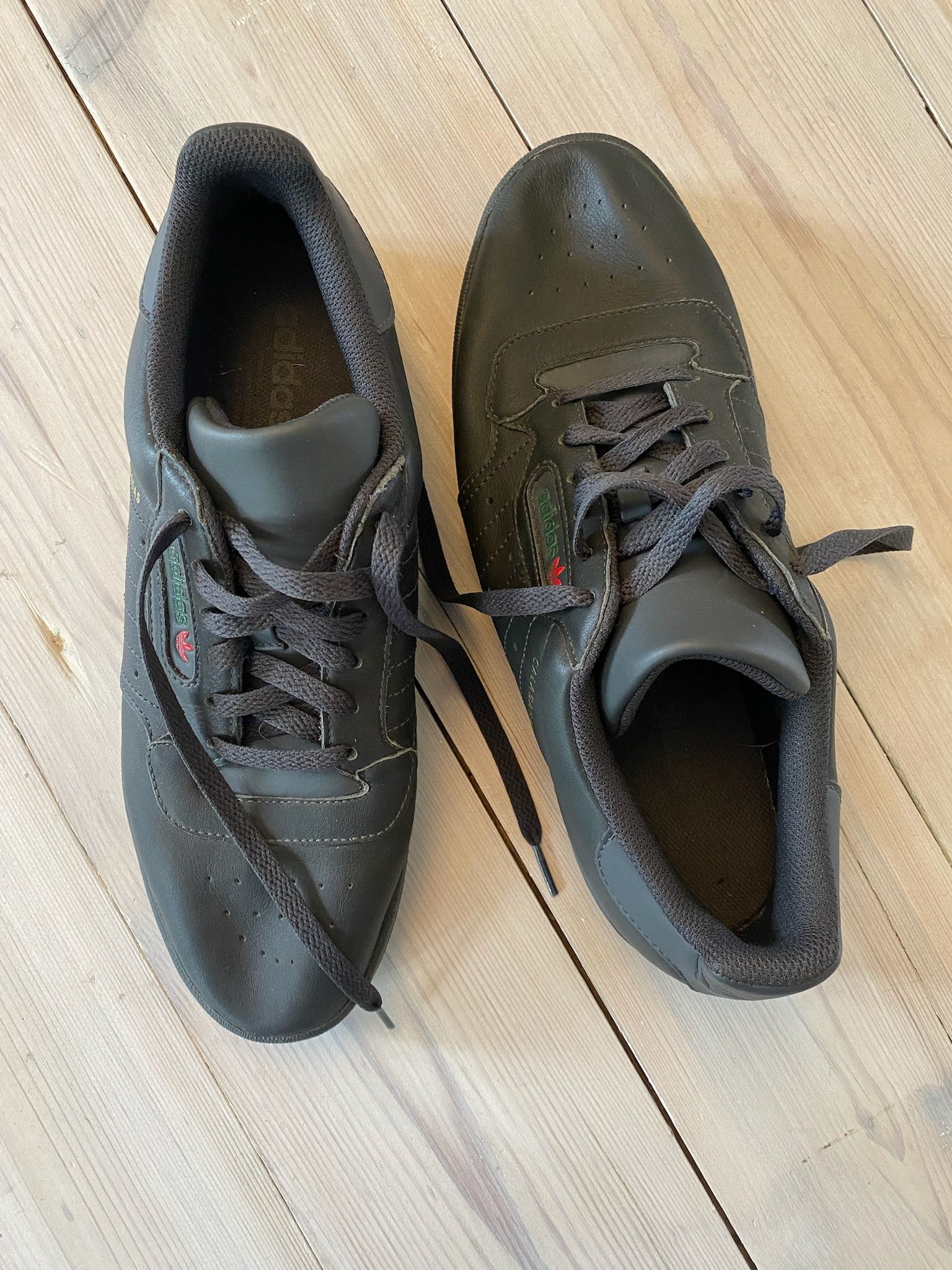 Adidas × Yeezy Adidas Calabasas Power Chase Size US 11 / EU 44 - 2 Thumbnail