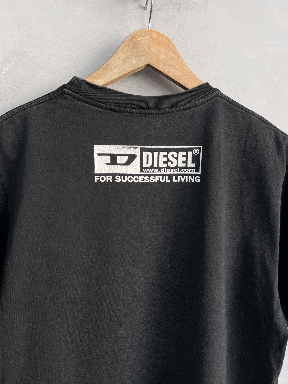 Diesel Diesel Black Logo T-Shirt Vintage Streetwear Size US L / EU 52-54 / 3 - 7 Thumbnail