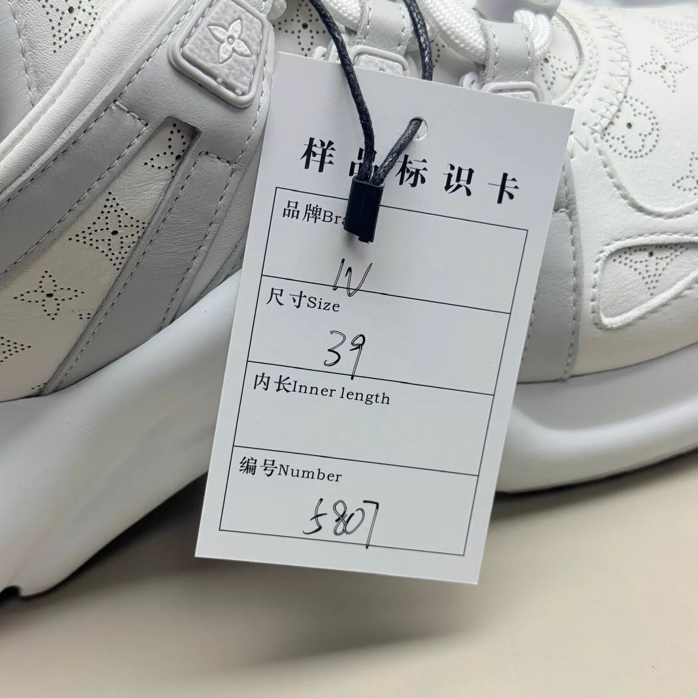 Louis Vuitton LV Gray & White Monogram Arch Dad Slide 39 95New Size US 8.5 / IT 38.5 - 8 Thumbnail
