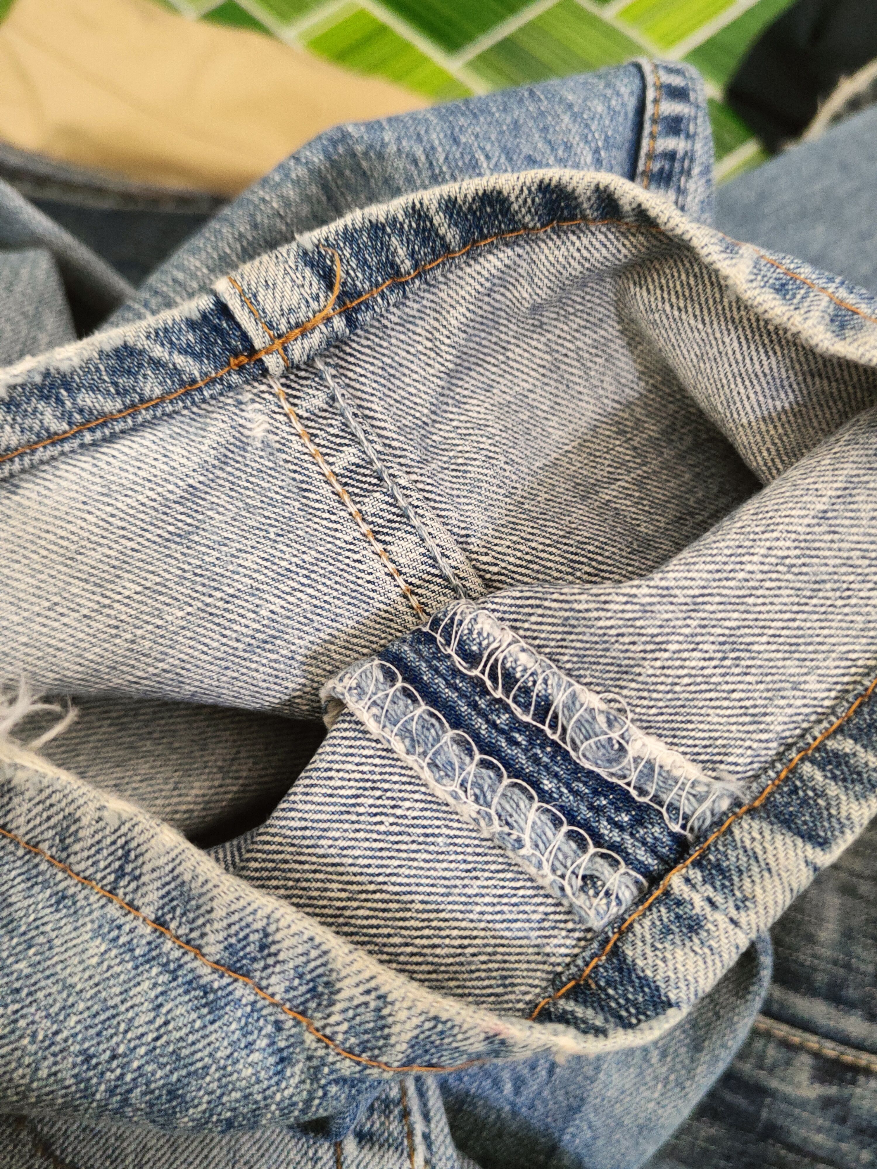 Levi's 501 Levi's Blue Distressed Ripped Jeans #S2855 Size US 31 - 13 Thumbnail
